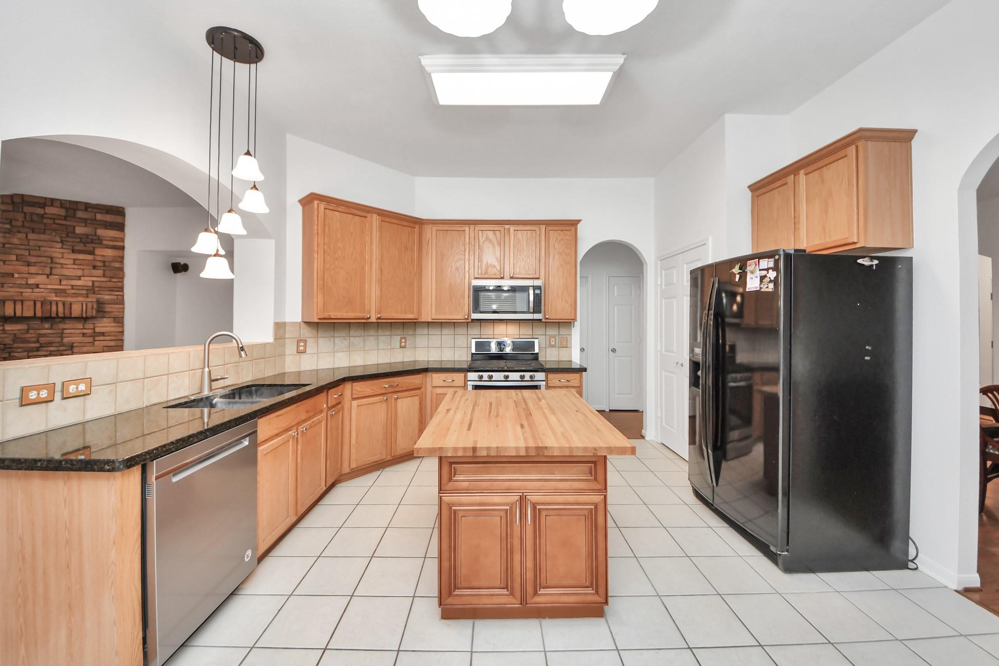 5622 Pinaster Pointe Ln, Spring, TX 77379