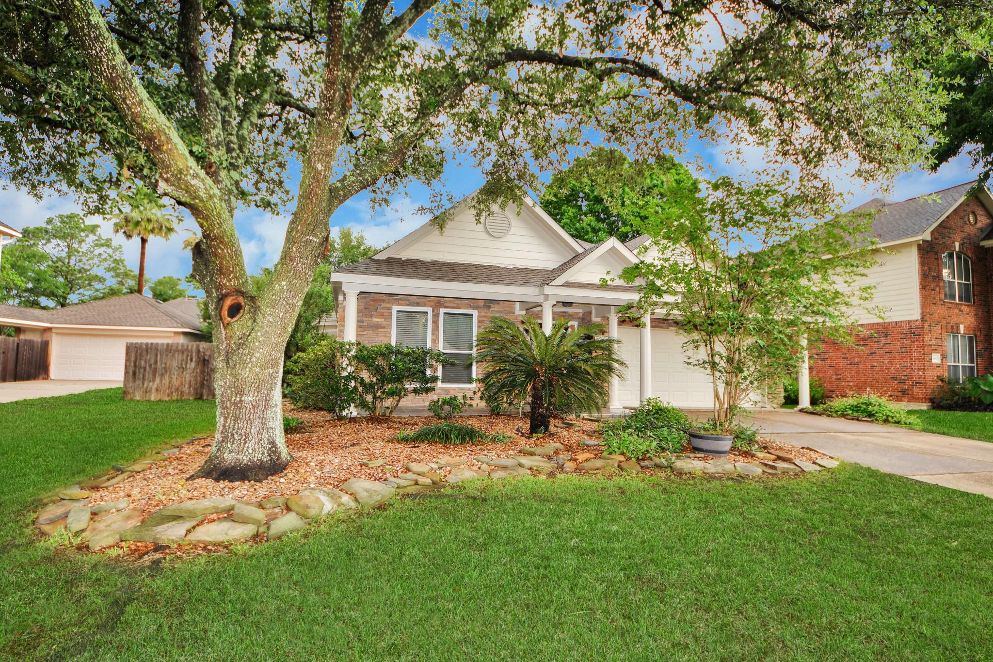 5622 Pinaster Pointe Ln, Spring, TX 77379