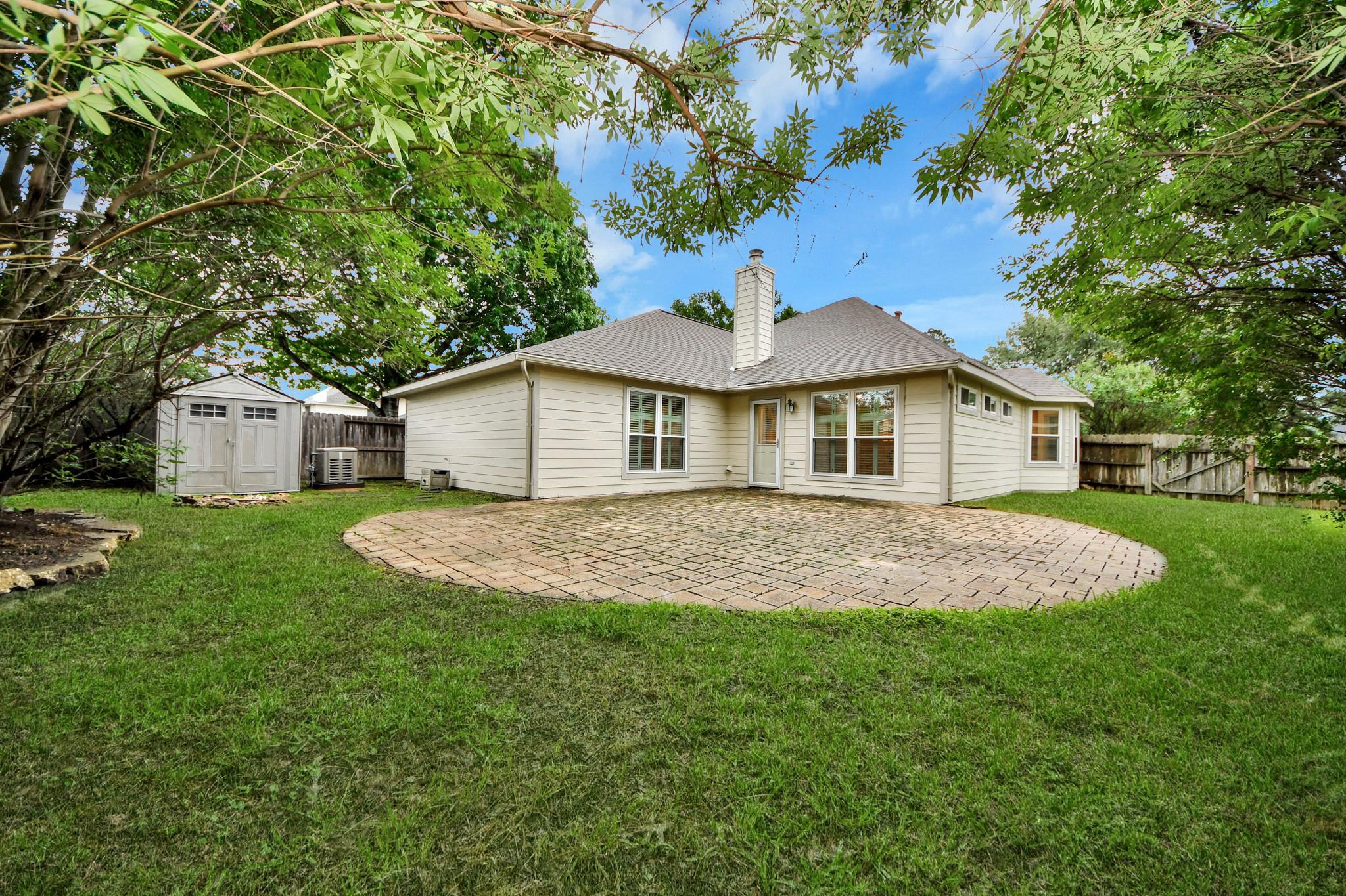 5622 Pinaster Pointe Ln, Spring, TX 77379