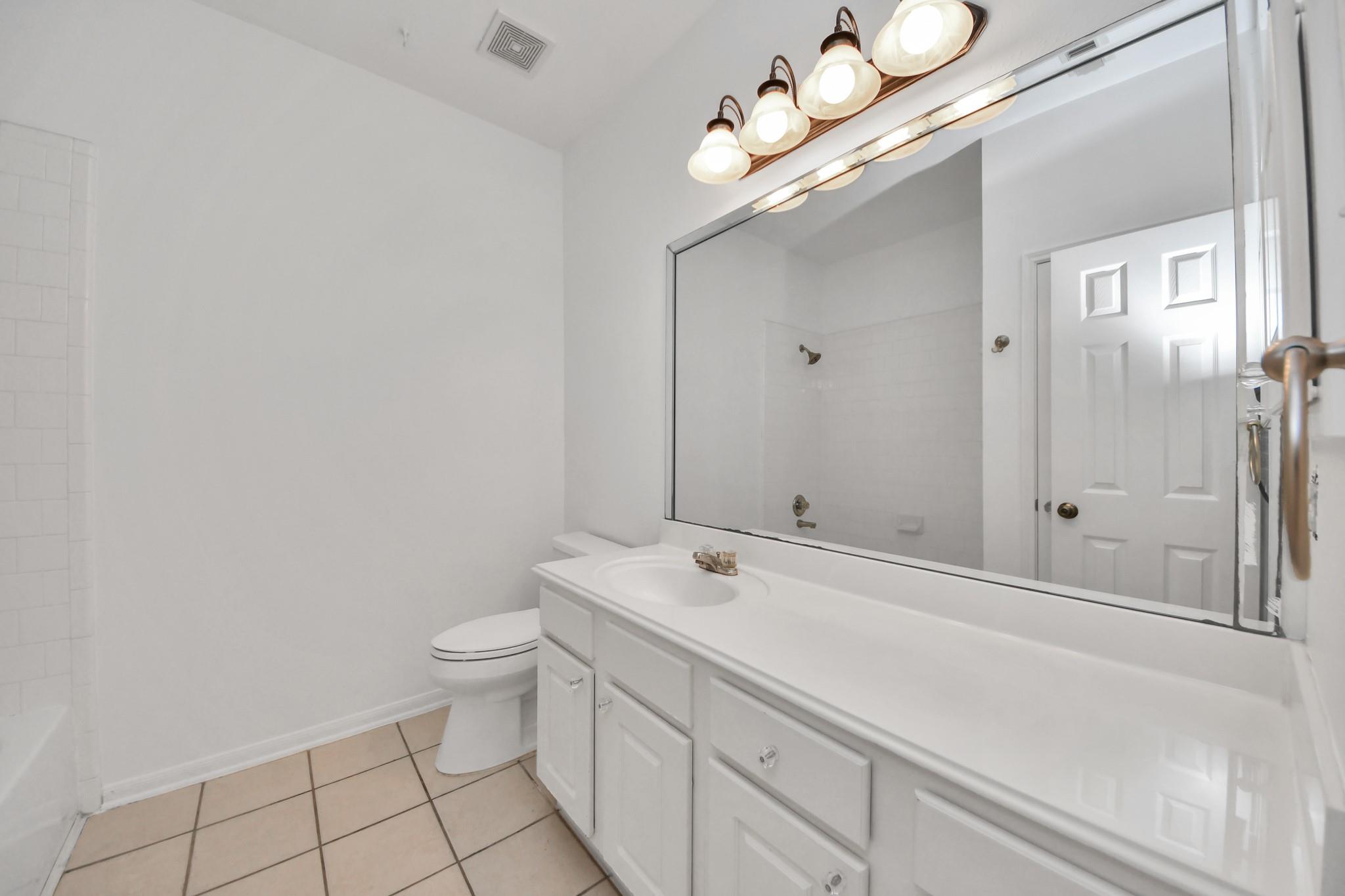 5622 Pinaster Pointe Ln, Spring, TX 77379