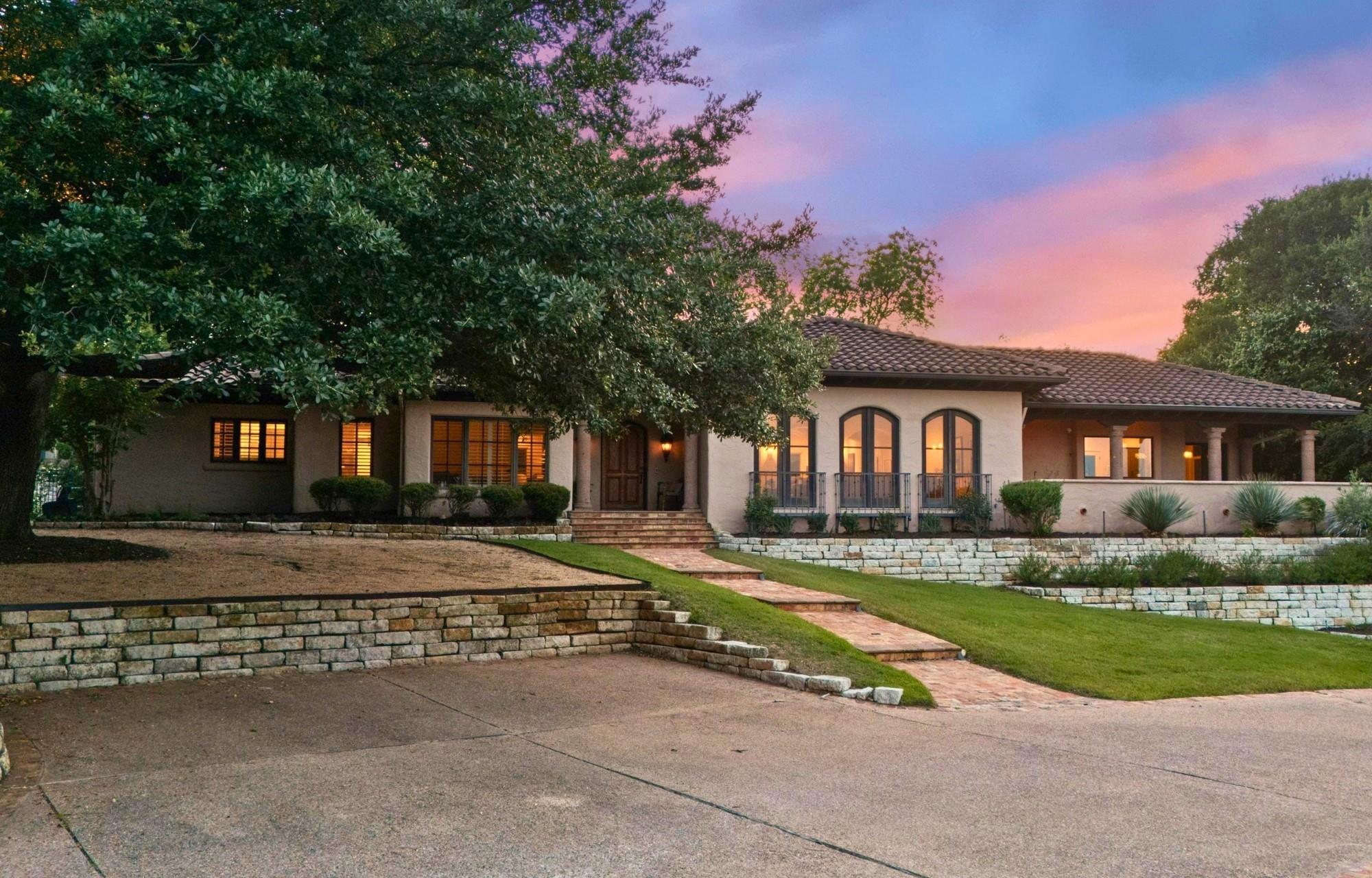 300 Bent Tree Ct, West Lake Hills, TX 78746
