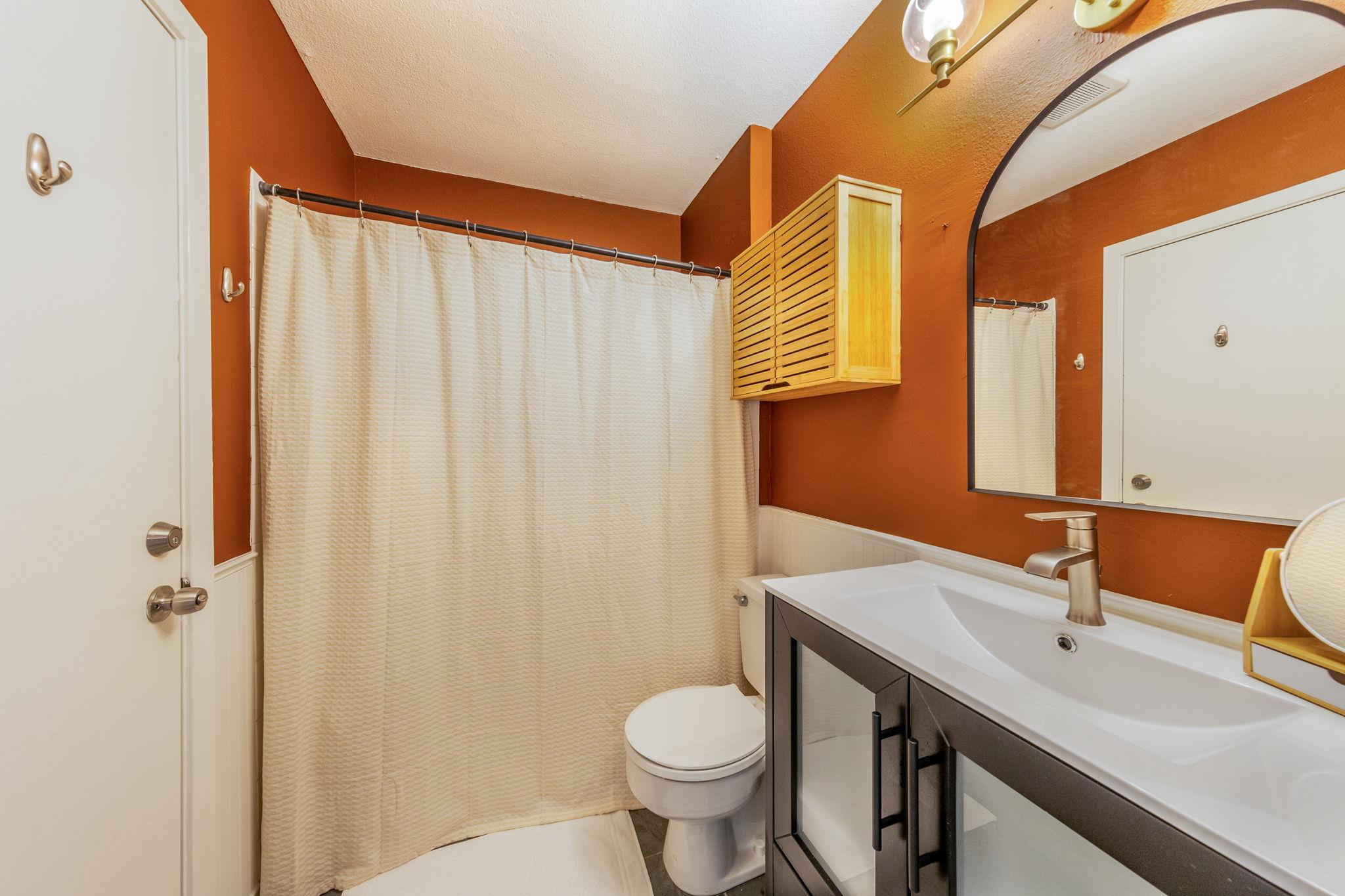 2300 Hancock Dr # 6, Austin, TX 78756