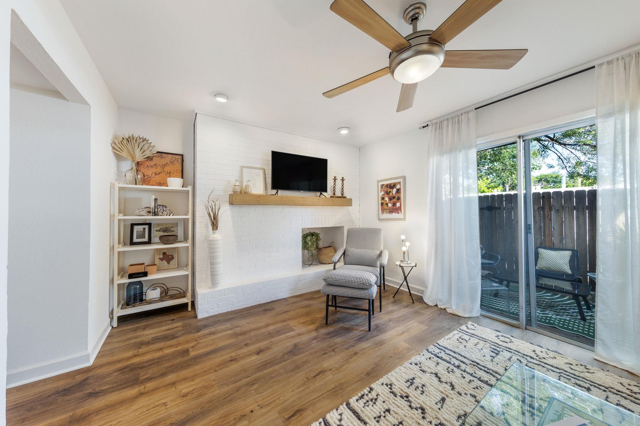 2300 Hancock Dr # 6, Austin, TX 78756