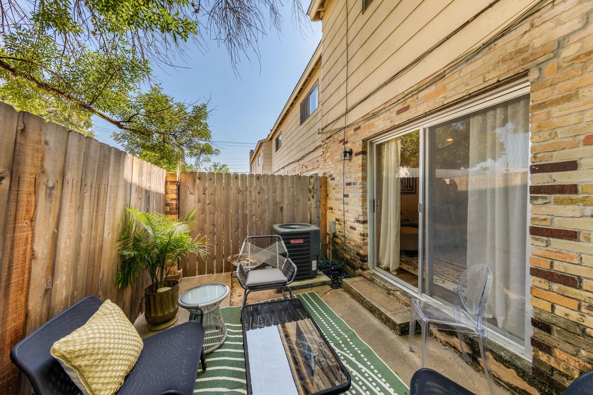 2300 Hancock Dr # 6, Austin, TX 78756