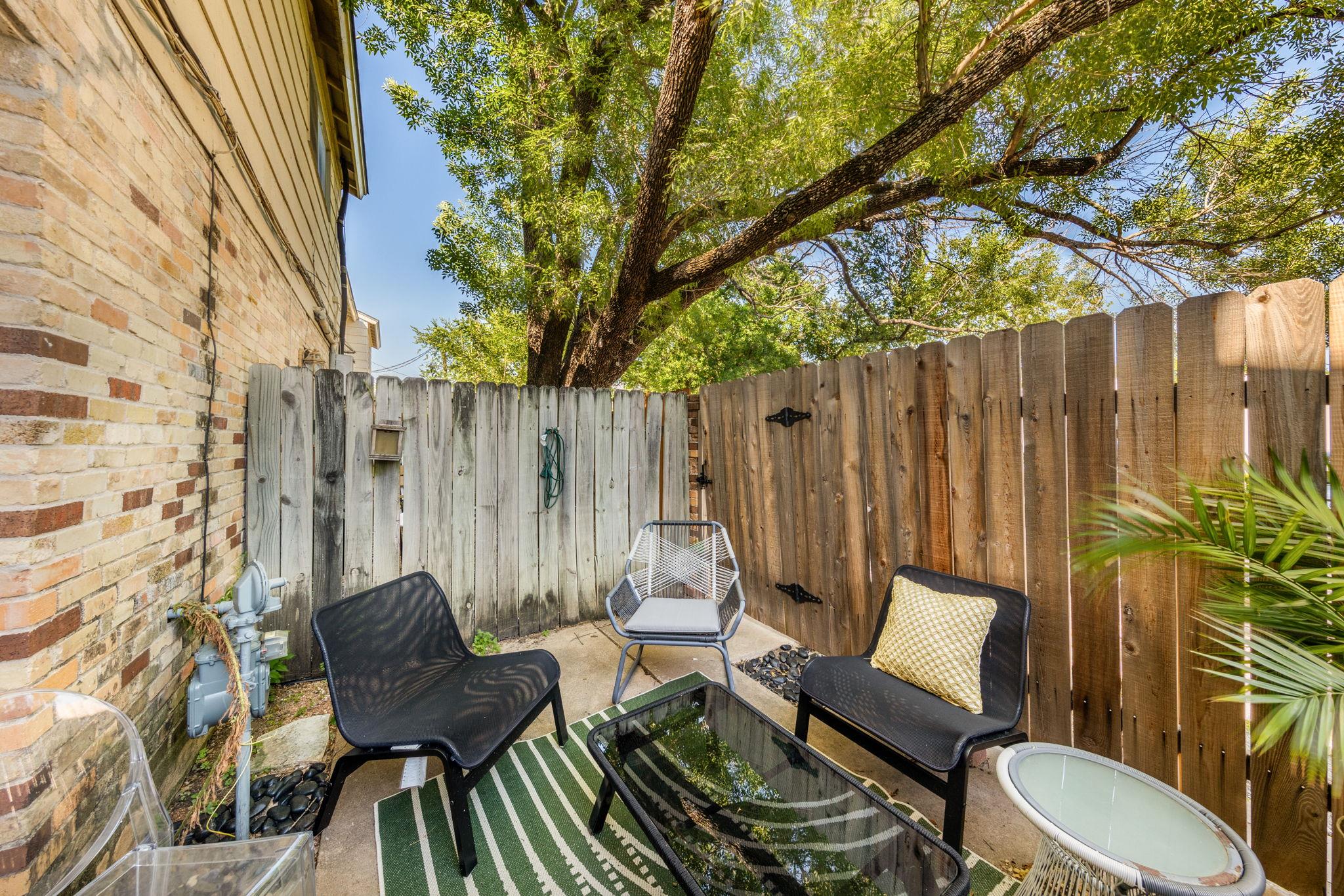 2300 Hancock Dr # 6, Austin, TX 78756