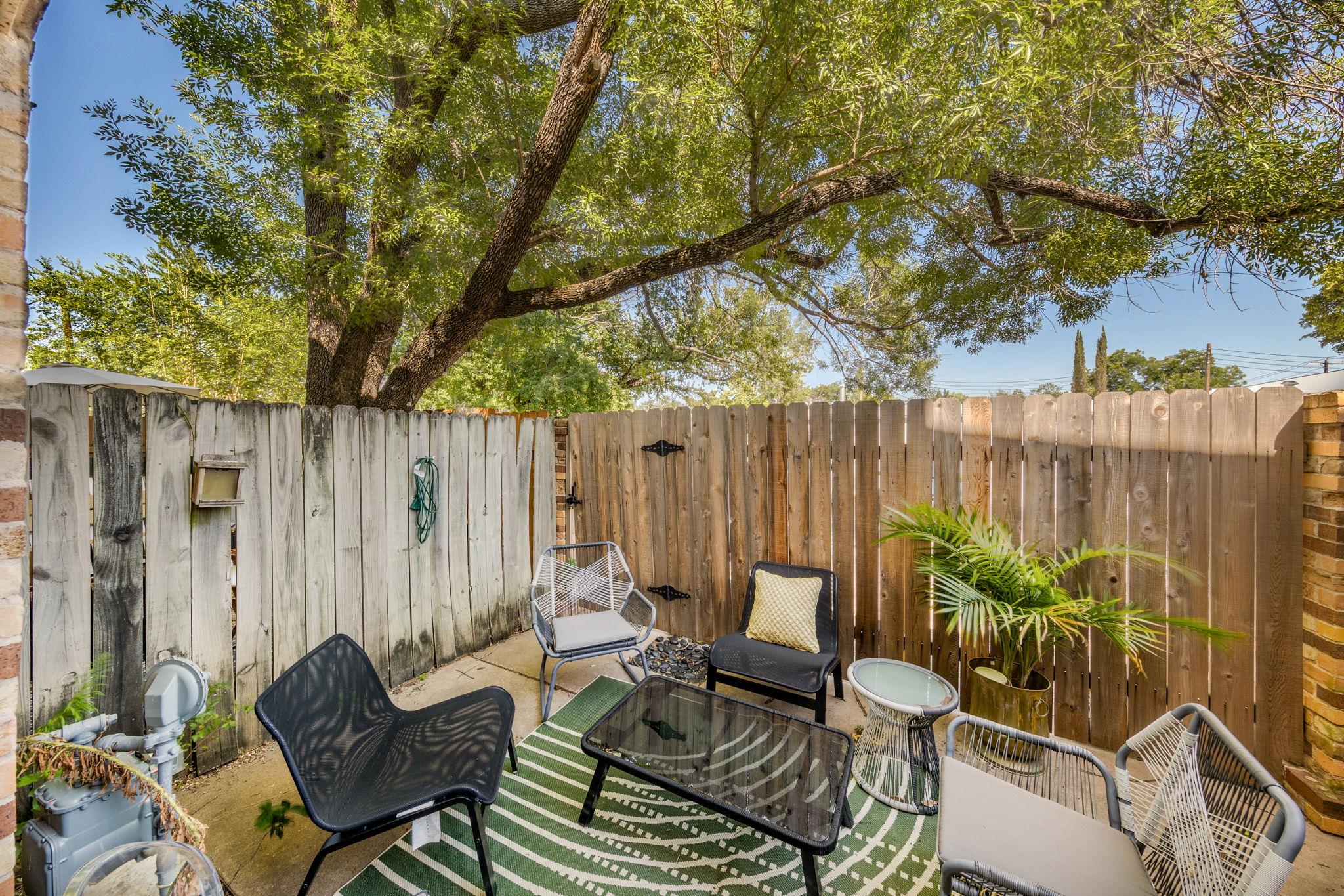 2300 Hancock Dr # 6, Austin, TX 78756