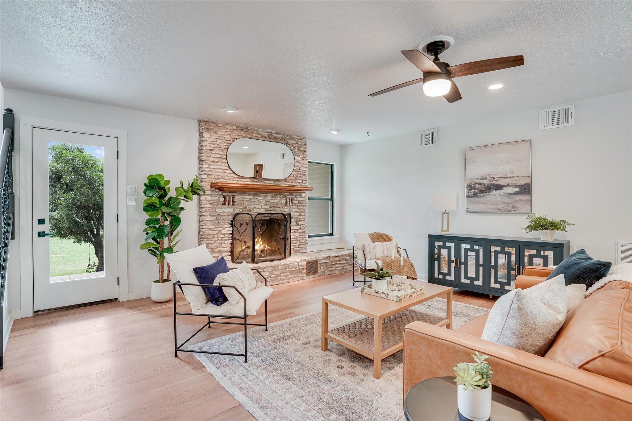 56 Woodcreek Dr, Wimberley, TX 78676
