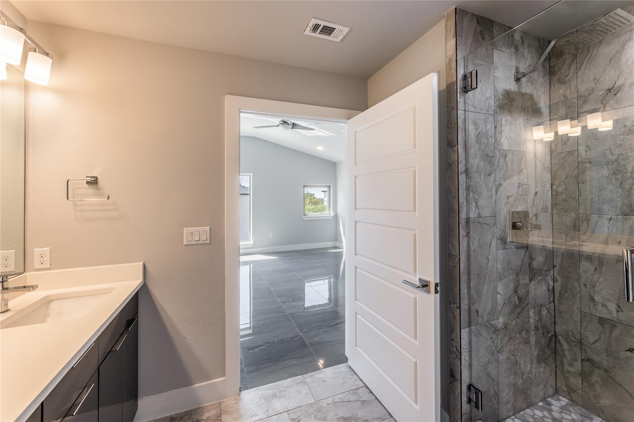 1417 Kramer Ln # 9, Austin, TX 78758