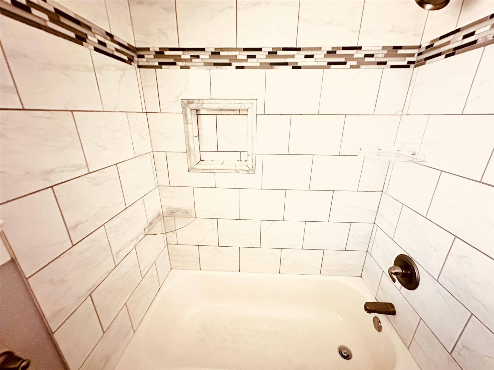 916 E 37th St # A - Front, Austin, TX 78705