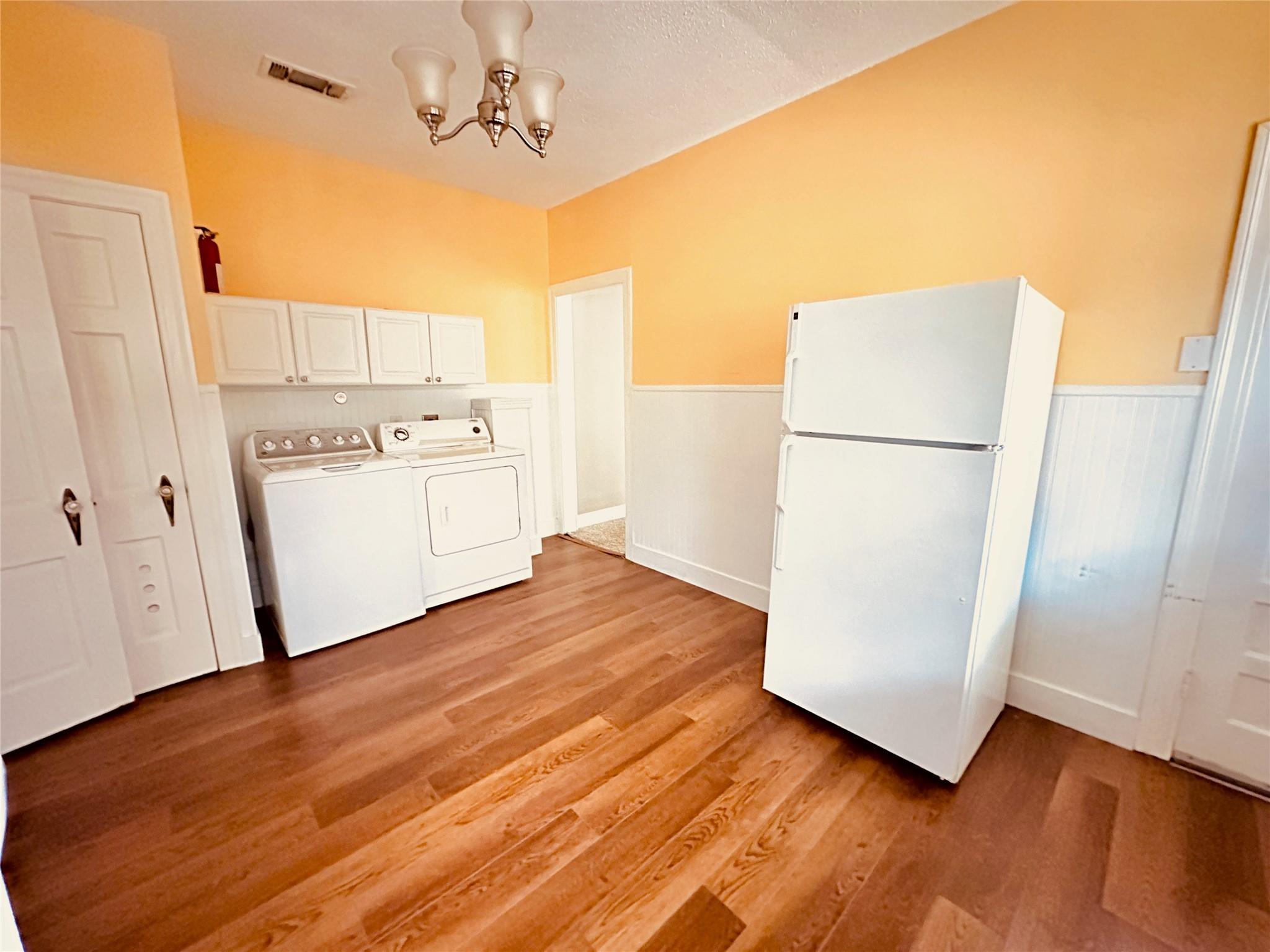 916 E 37th St # A - Front, Austin, TX 78705