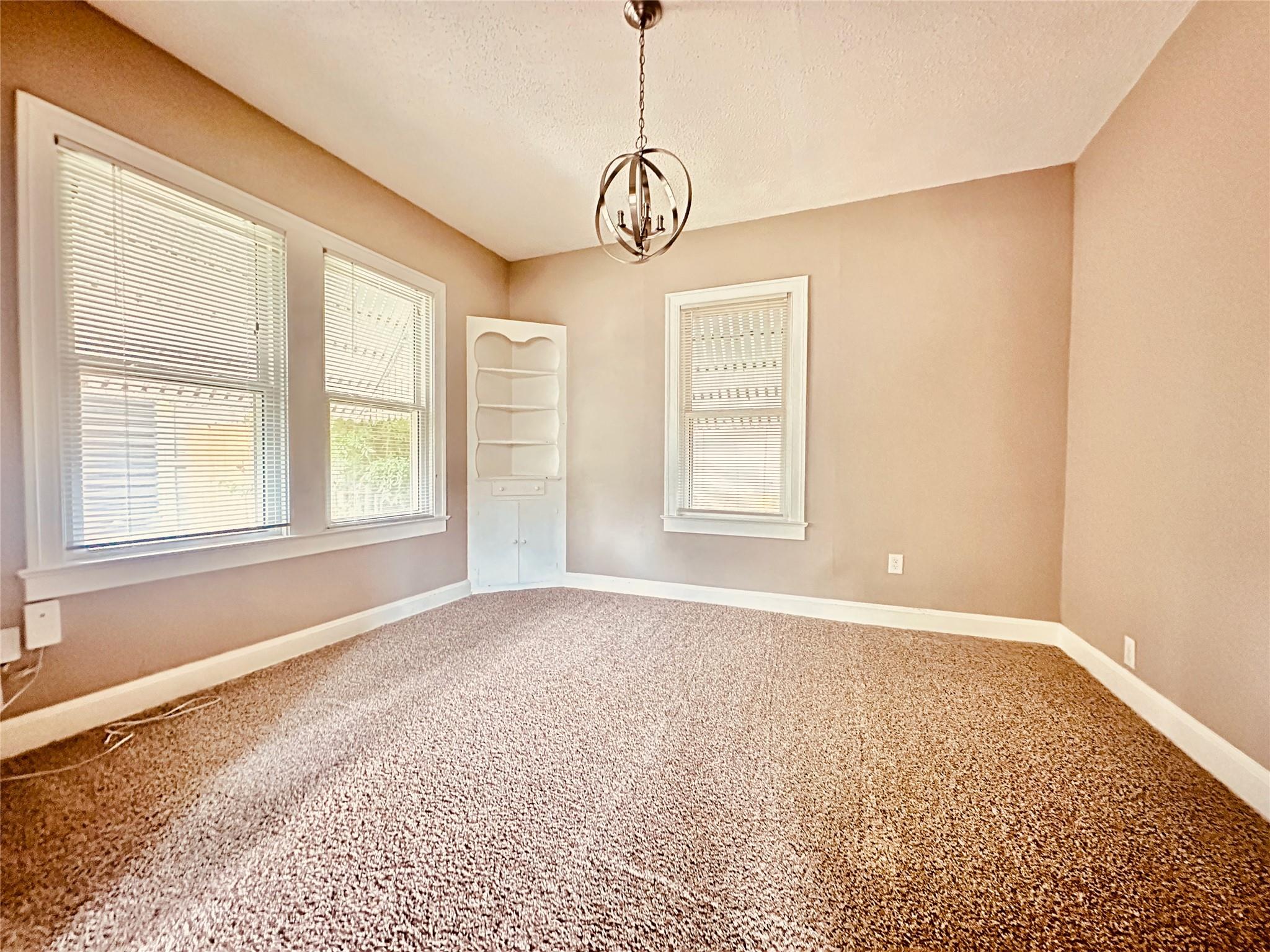 916 E 37th St # A - Front, Austin, TX 78705