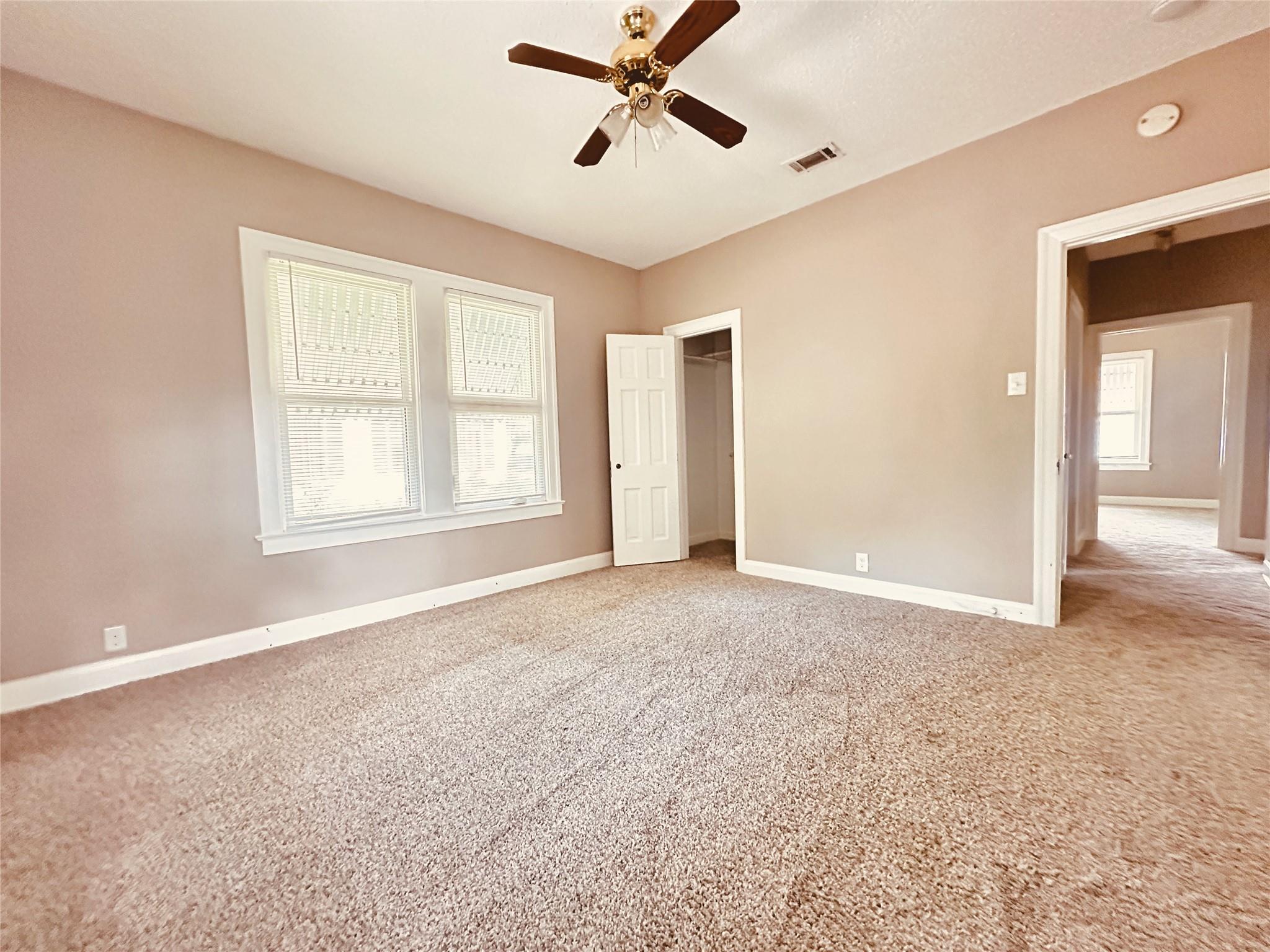 916 E 37th St # A - Front, Austin, TX 78705