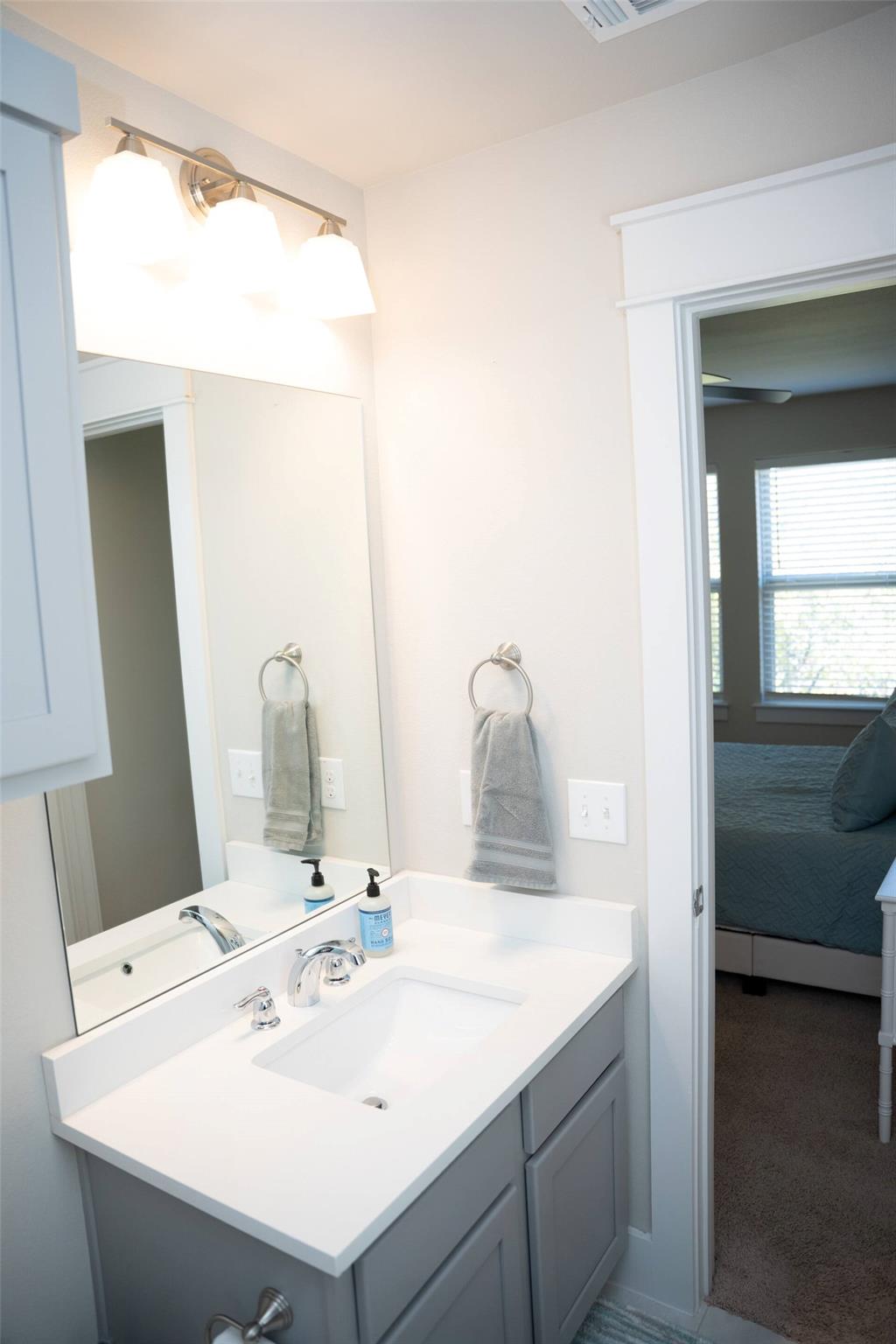 13501 Metric Blvd # 15, Austin, TX 78727