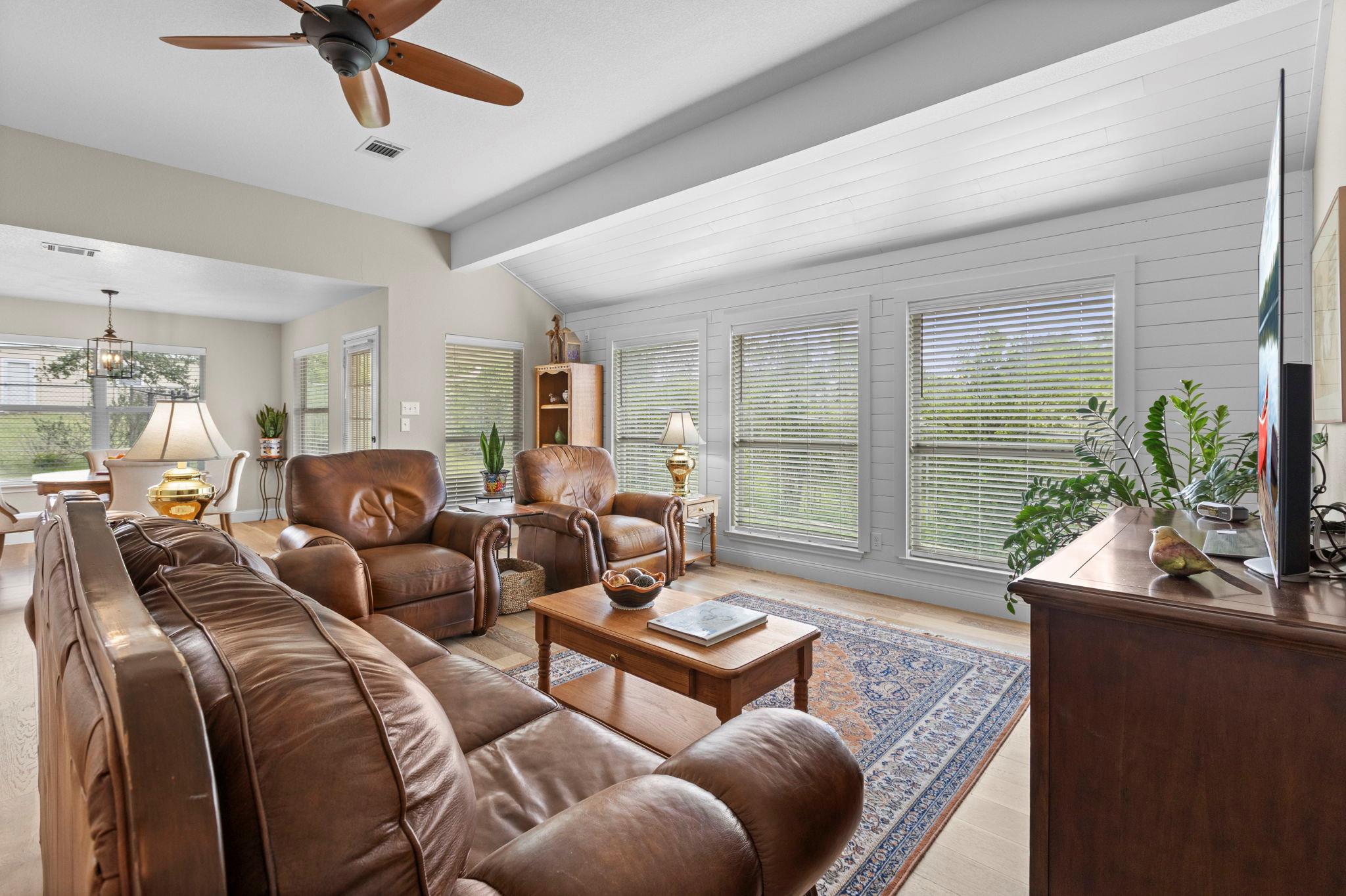 113 Scenic Dr, Horseshoe Bay, TX 78657