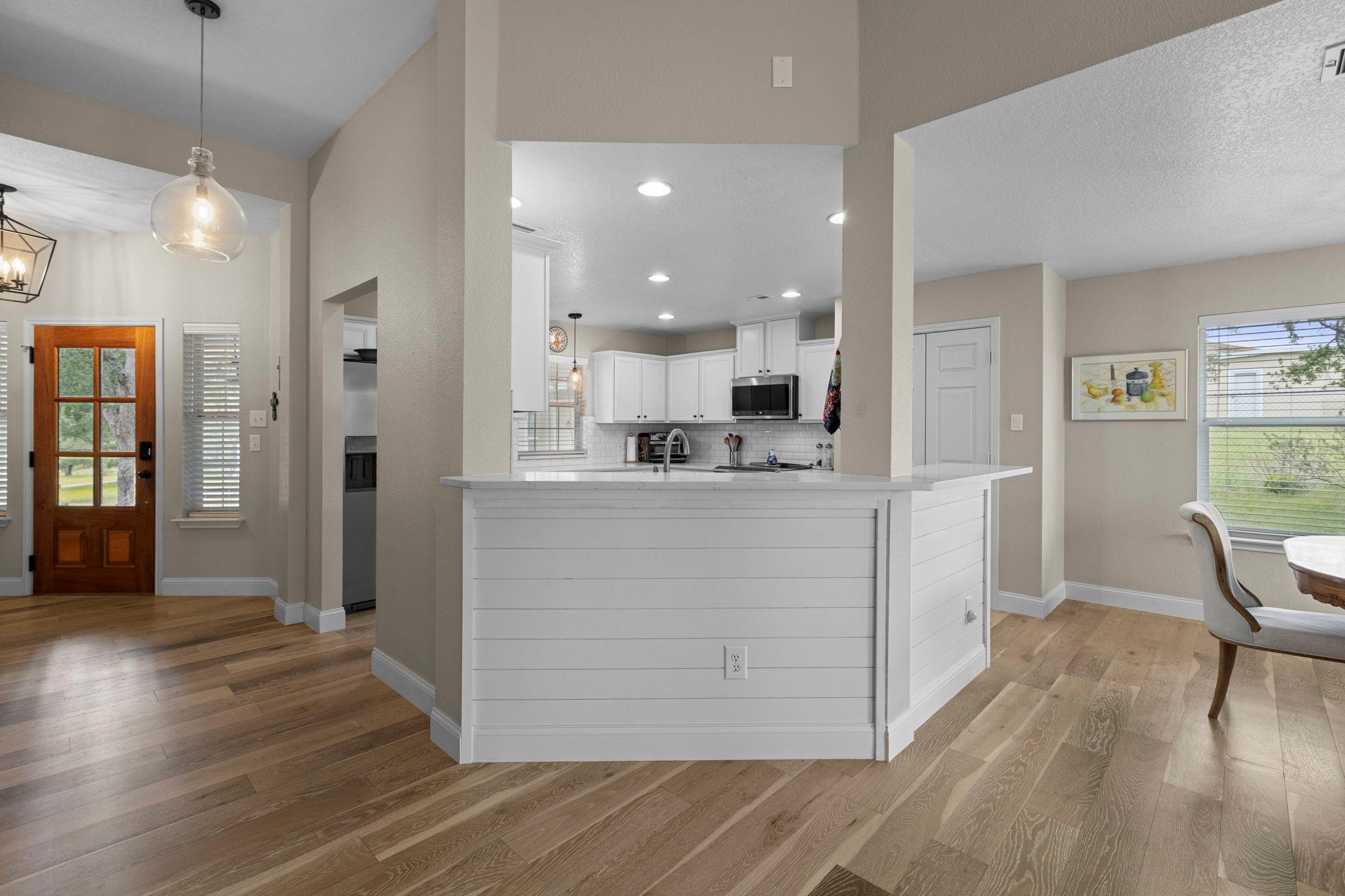 113 Scenic Dr, Horseshoe Bay, TX 78657