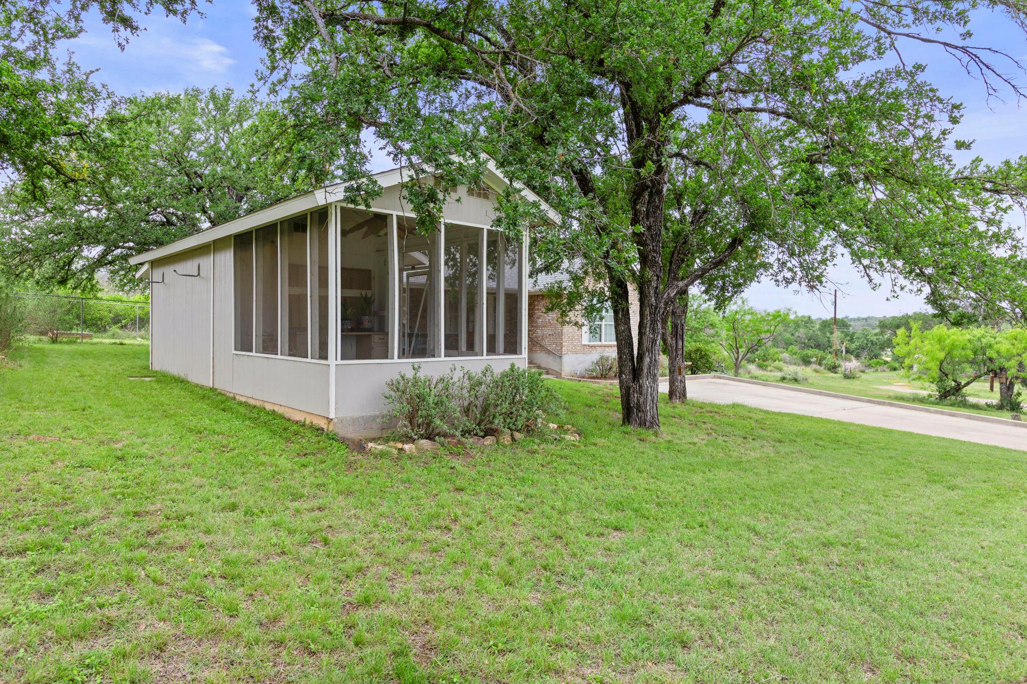 113 Scenic Dr, Horseshoe Bay, TX 78657