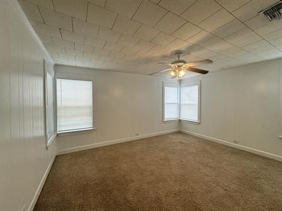 415 N Doak St, Taylor, TX 76574