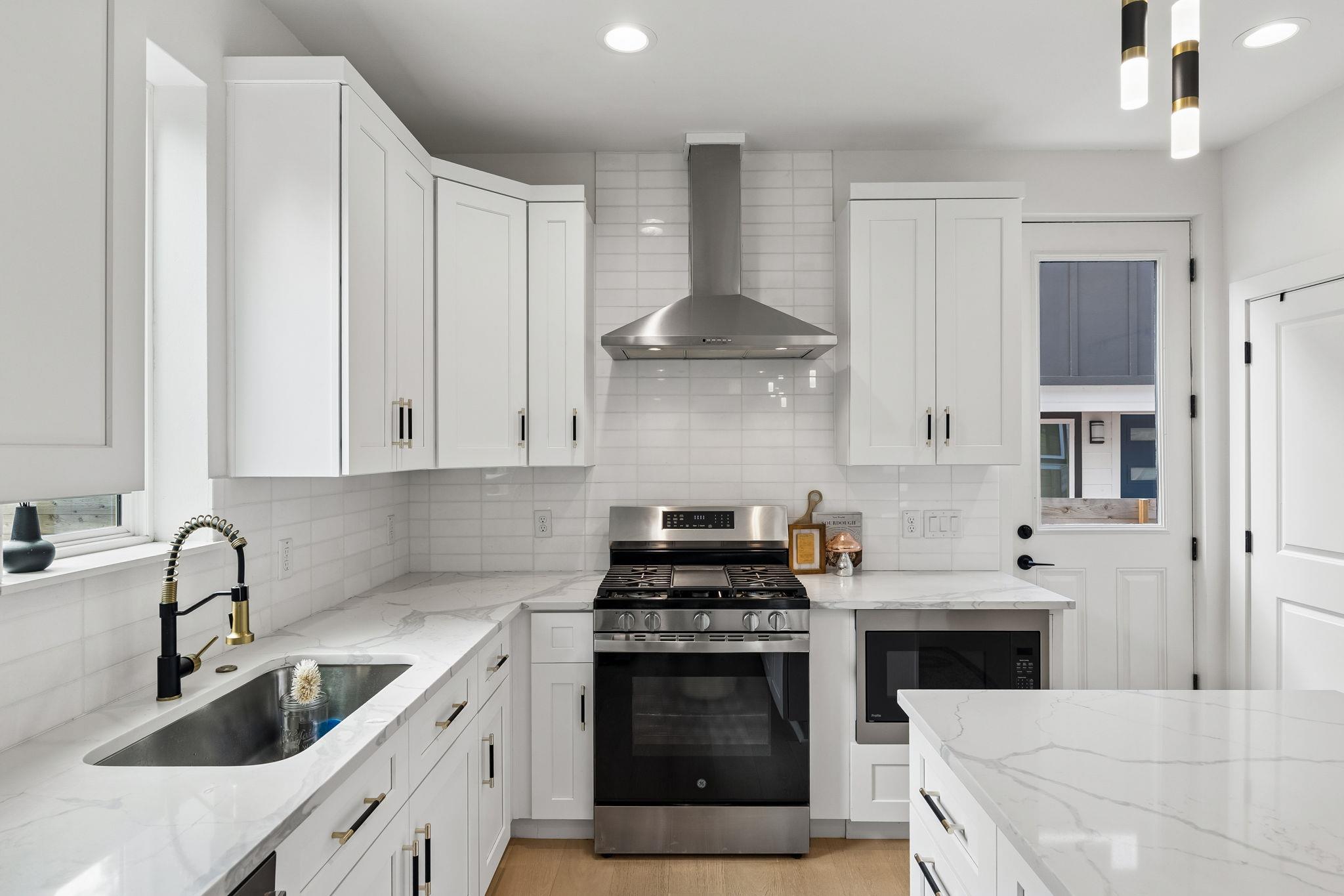 5305 Ledesma Rd # 1, Austin, TX 78721