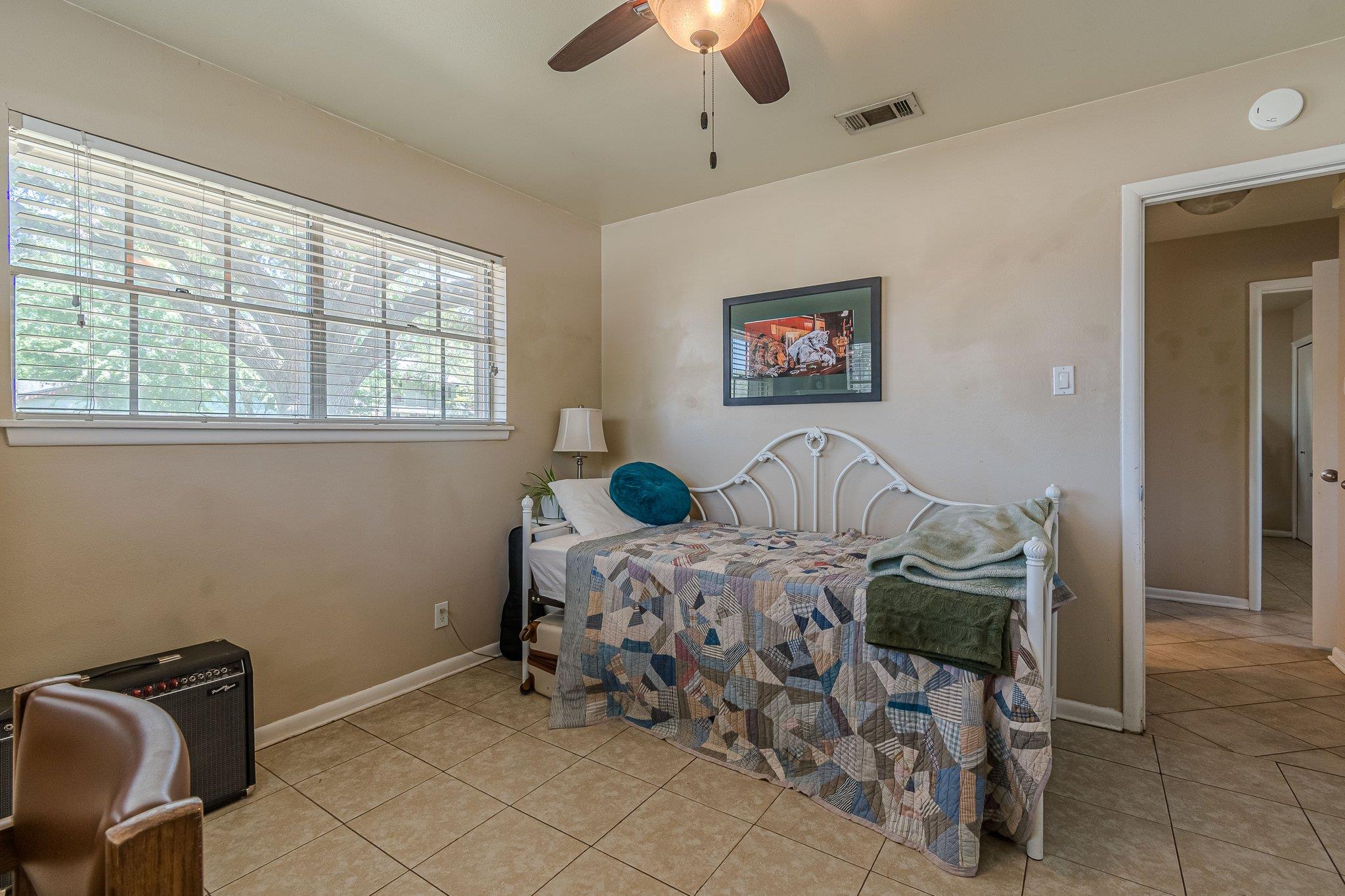 324 Craddock Ave, San Marcos, TX 78666