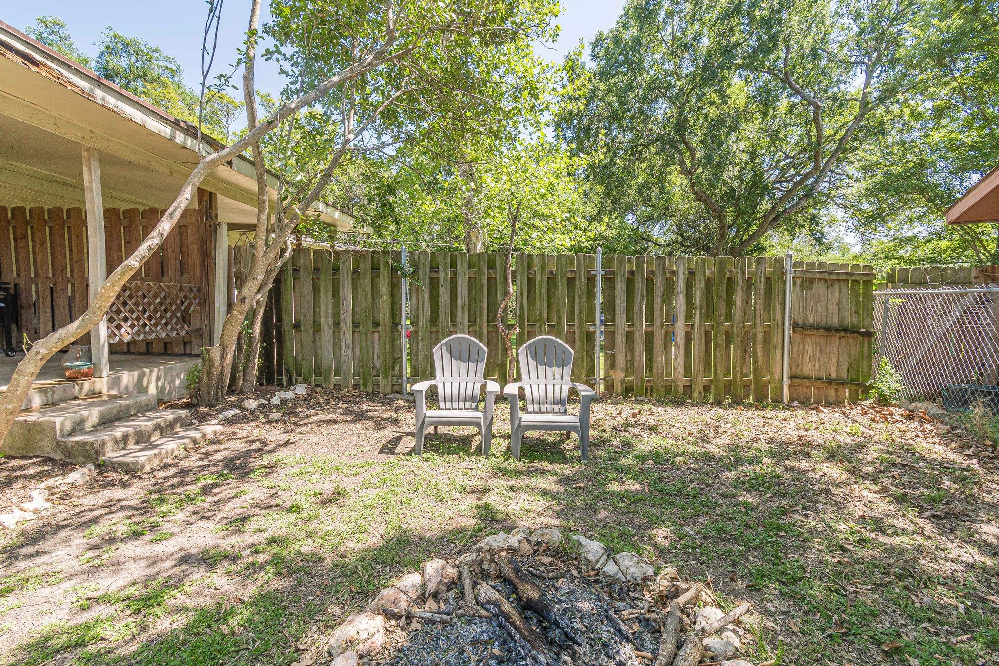 324 Craddock Ave, San Marcos, TX 78666