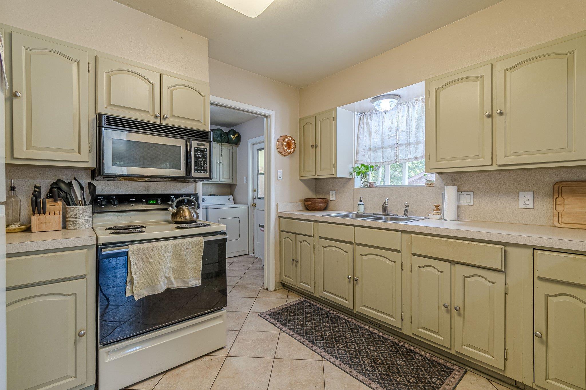 324 Craddock Ave, San Marcos, TX 78666