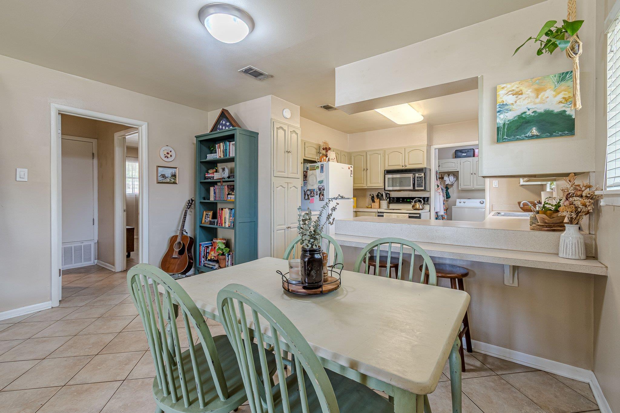 324 Craddock Ave, San Marcos, TX 78666