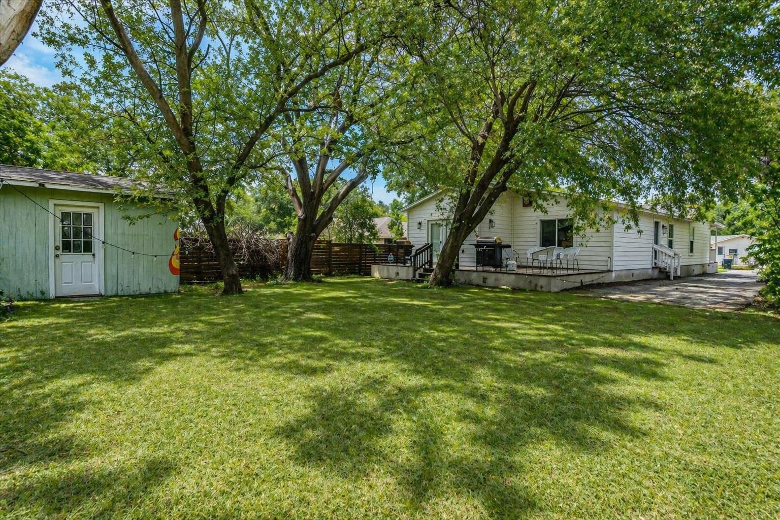 306 Juarez St, San Marcos, TX 78666