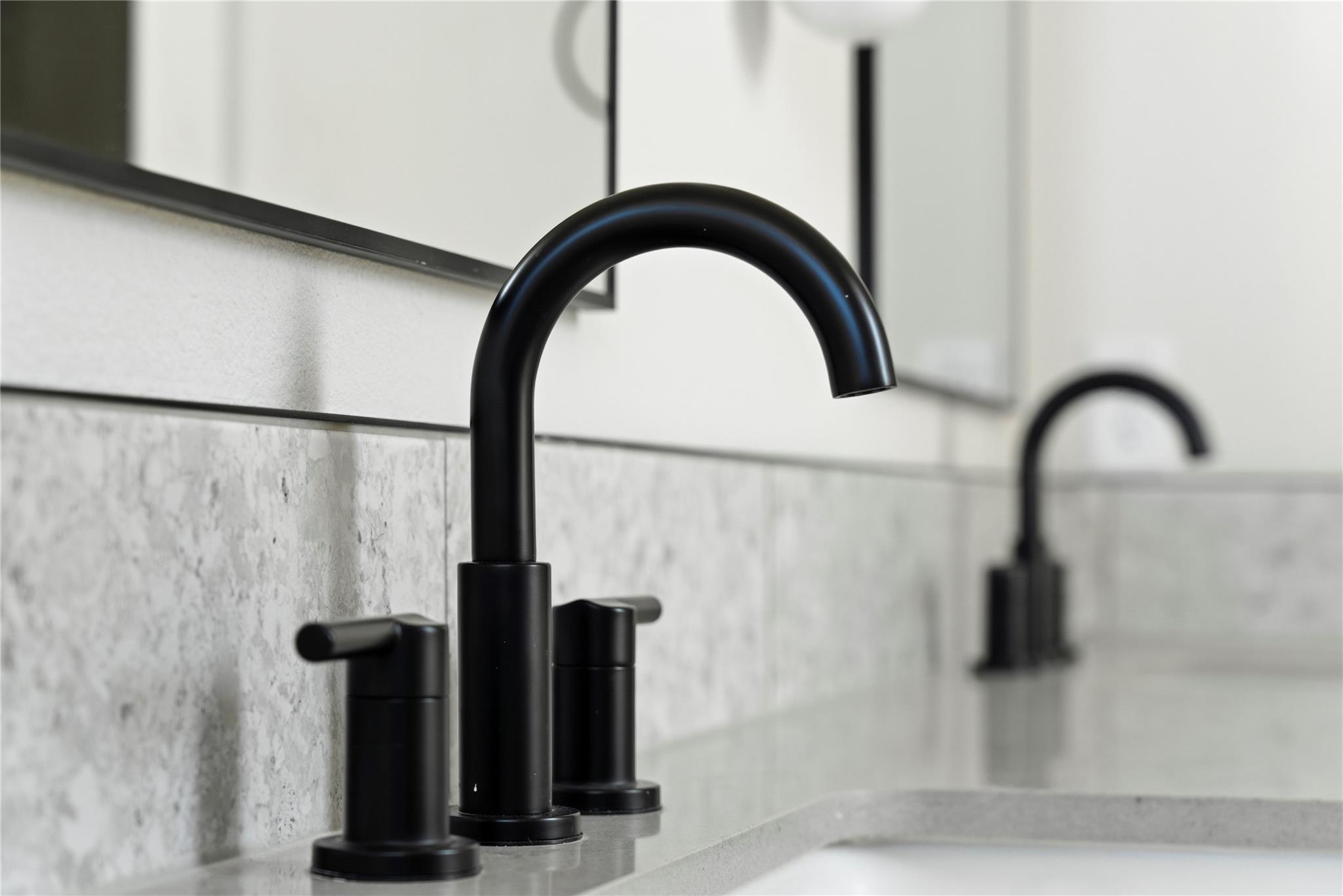 10807 Hermosillo Dr # 1008, Austin, TX 78758