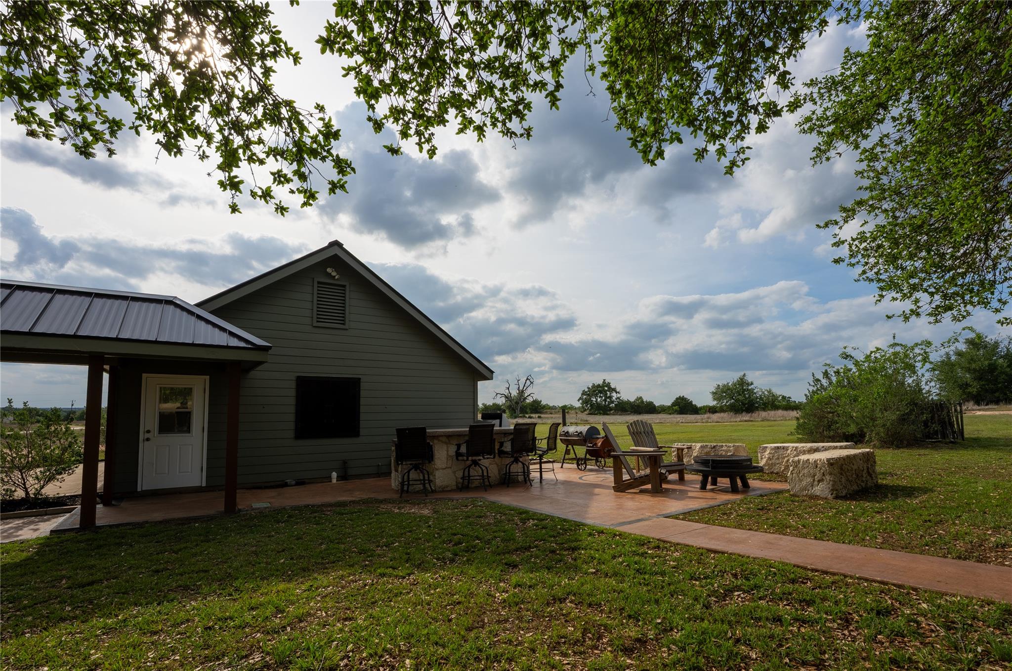 294 Hidden Creek Dr, Dripping Springs, TX 78620