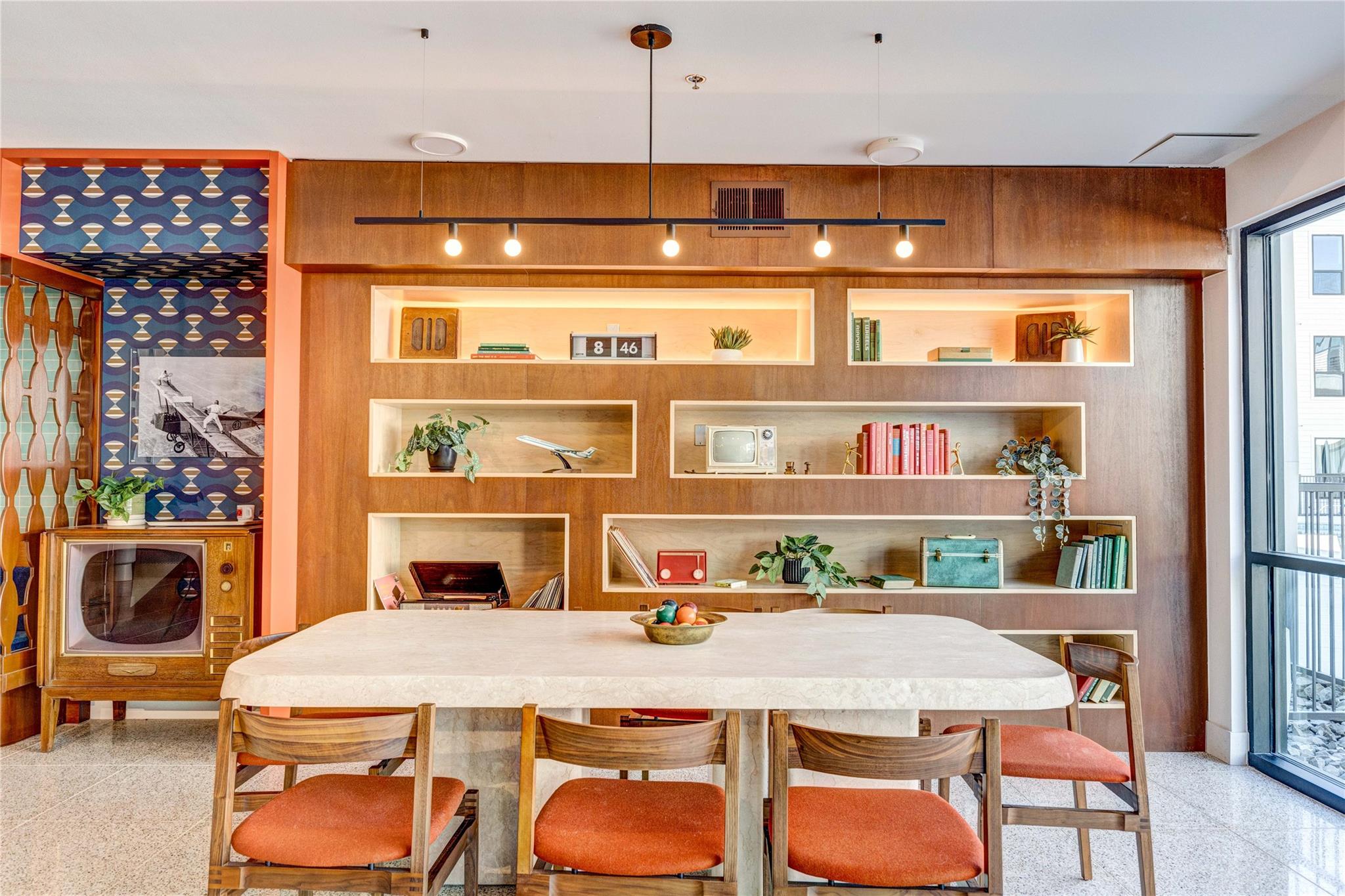 1701 Simond Ave # 301, Austin, TX 78723