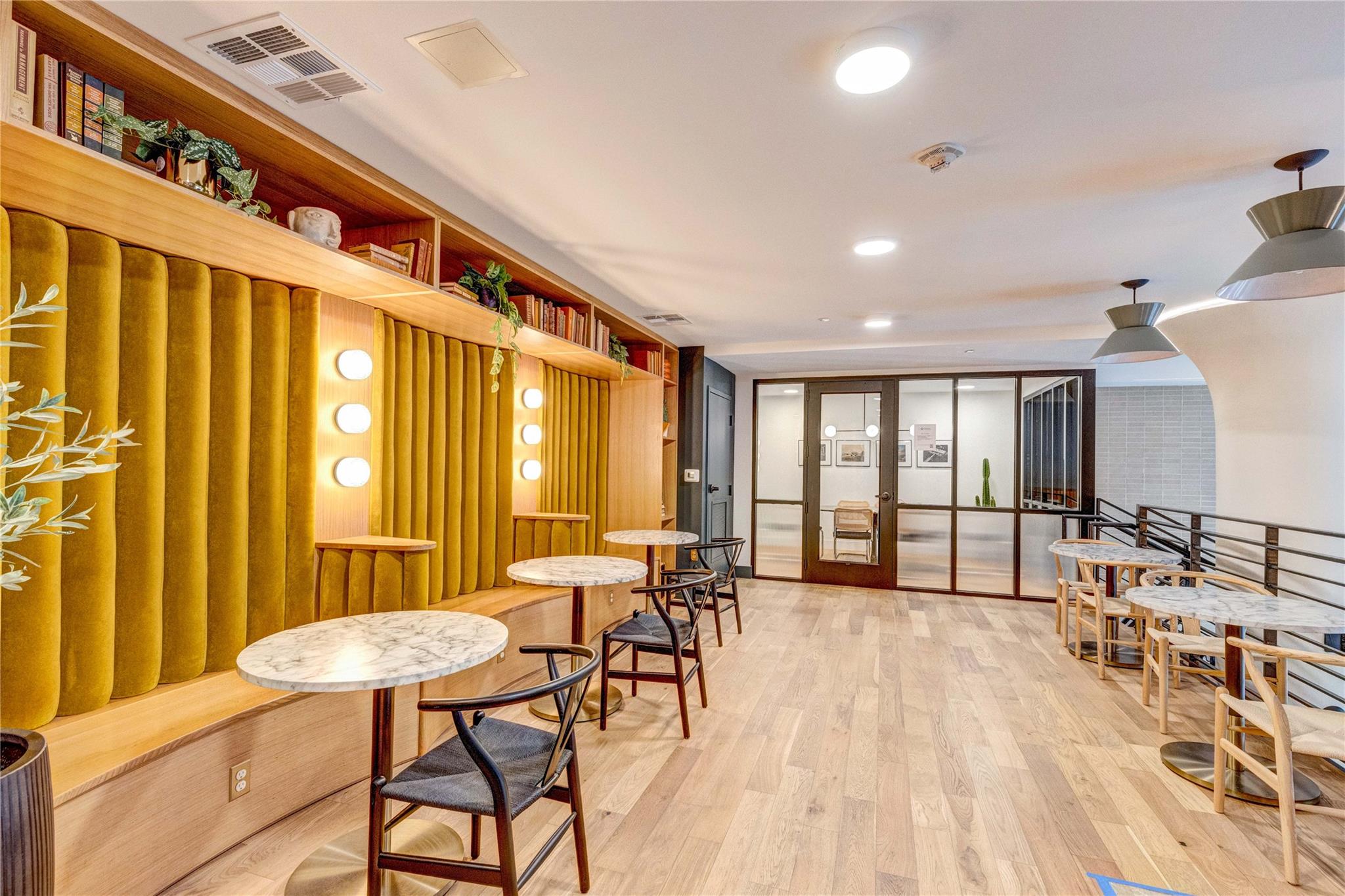 1701 Simond Ave # 301, Austin, TX 78723