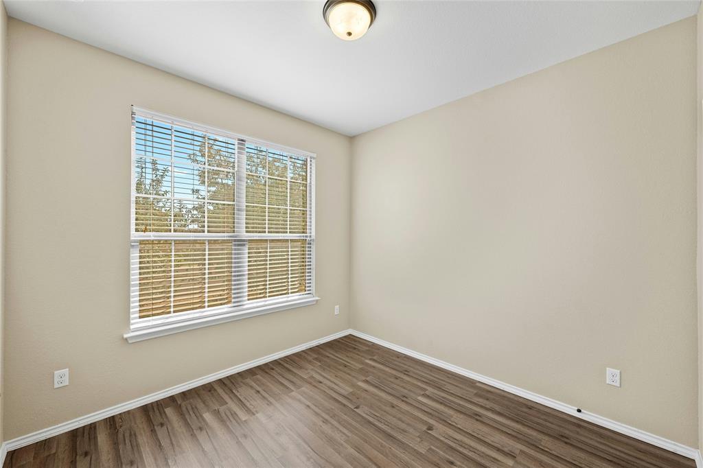 245 Sheep Trail Dr, Kyle, TX 78640