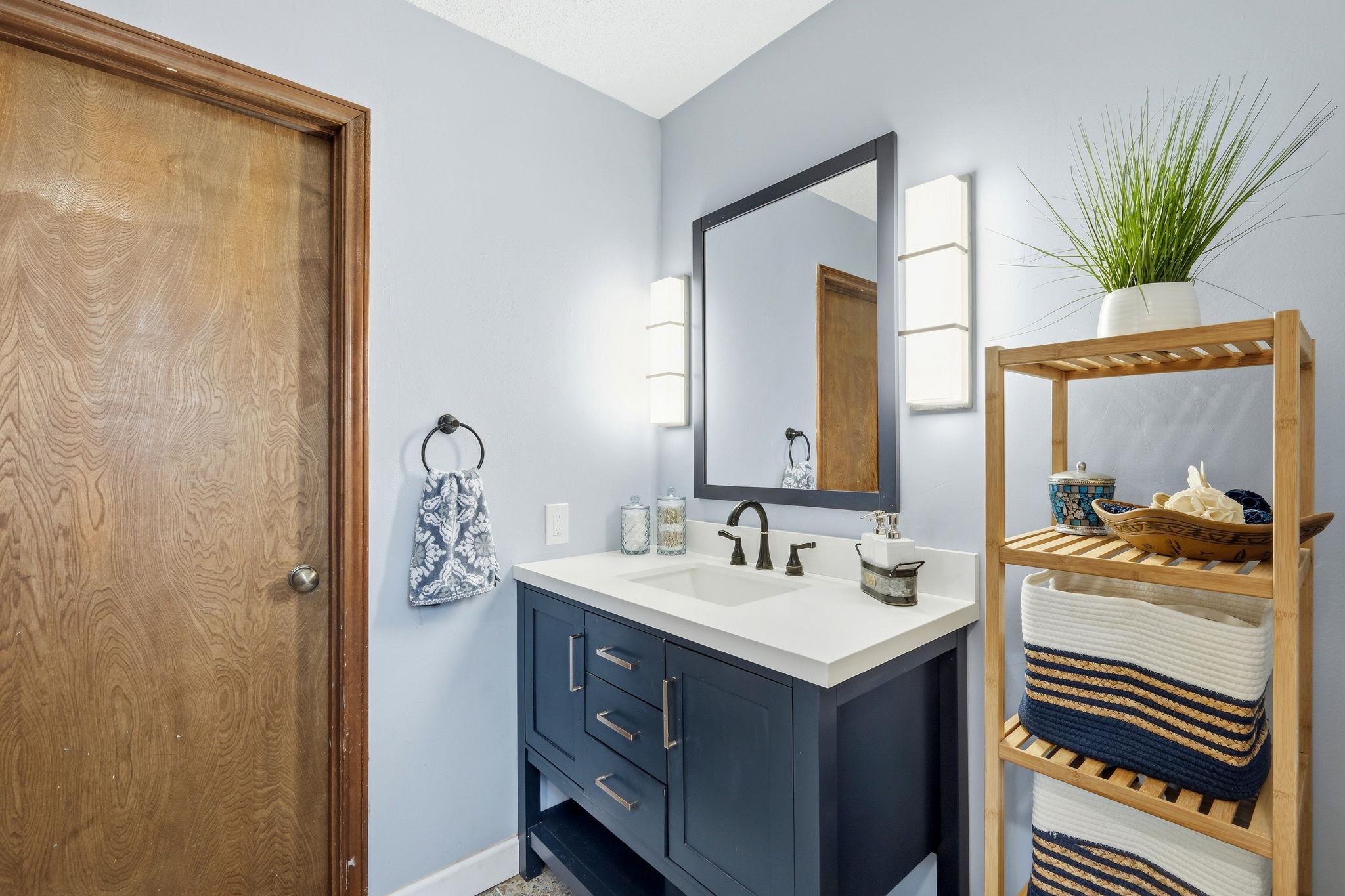 1105 Nottingham Hill Rd, Round Rock, TX 78664