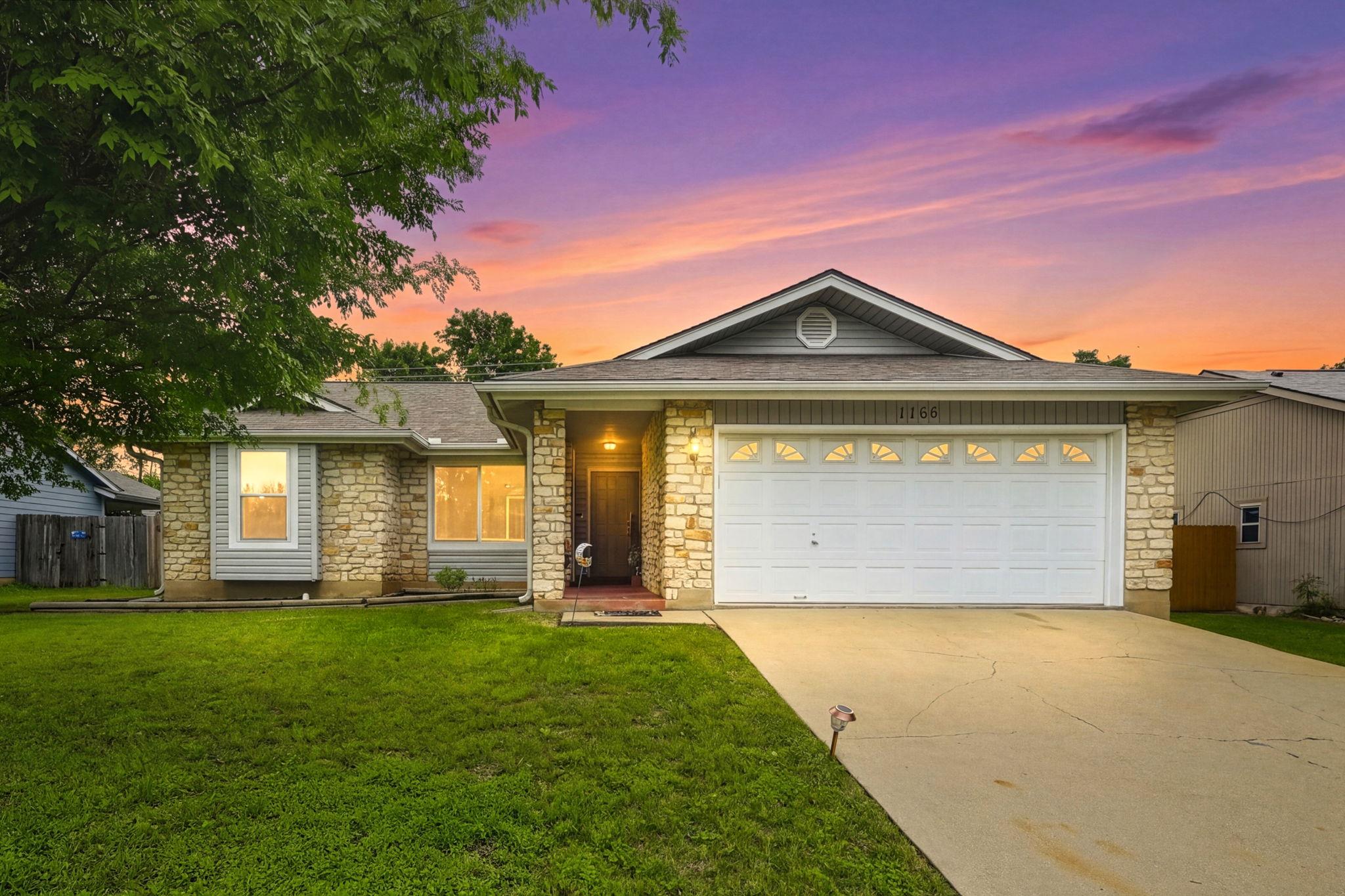 1105 Nottingham Hill Rd, Round Rock, TX 78664