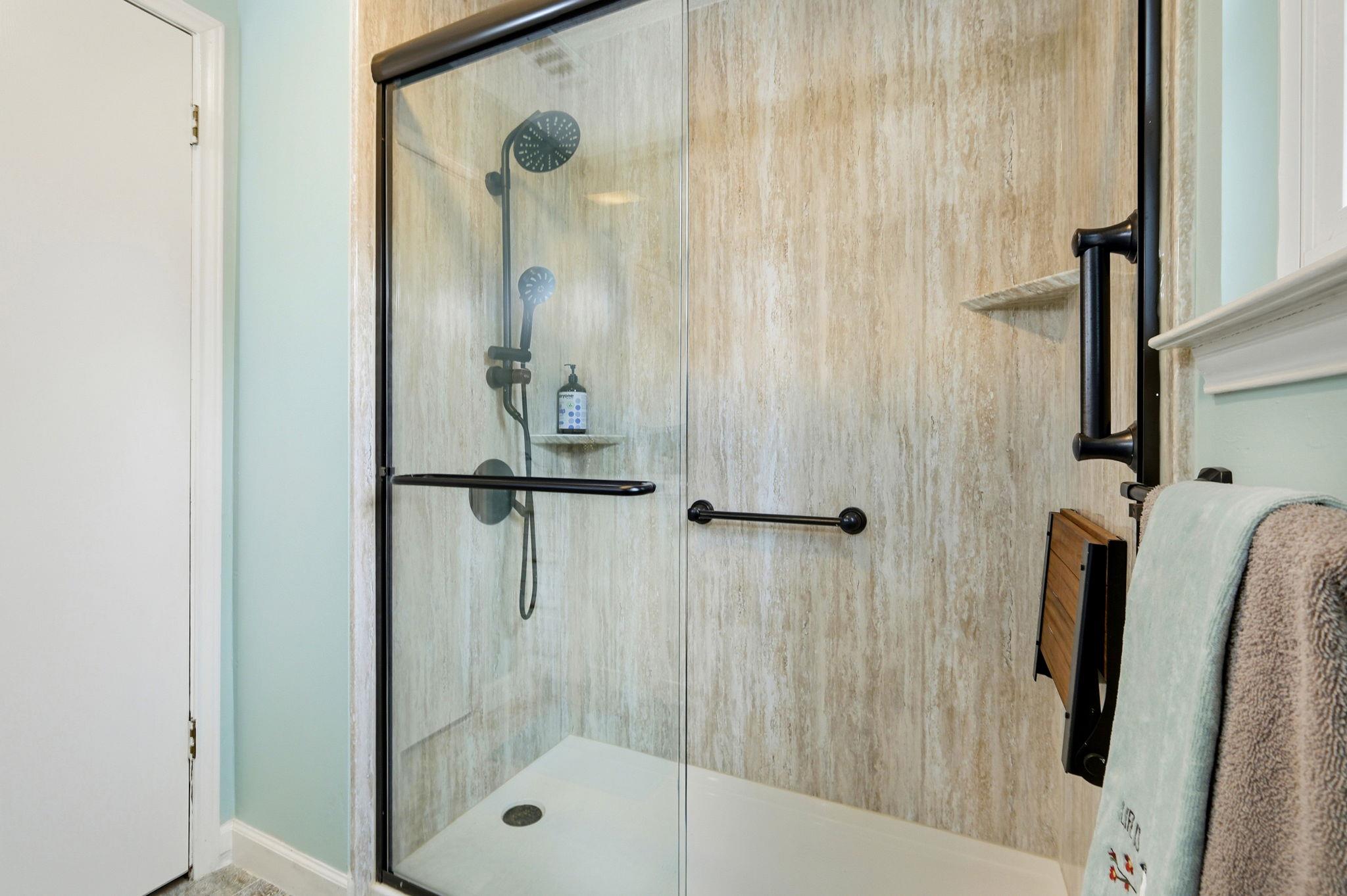 1105 Nottingham Hill Rd, Round Rock, TX 78664