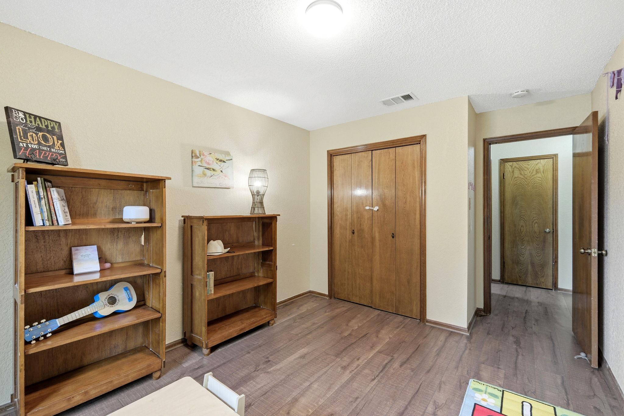 1105 Nottingham Hill Rd, Round Rock, TX 78664