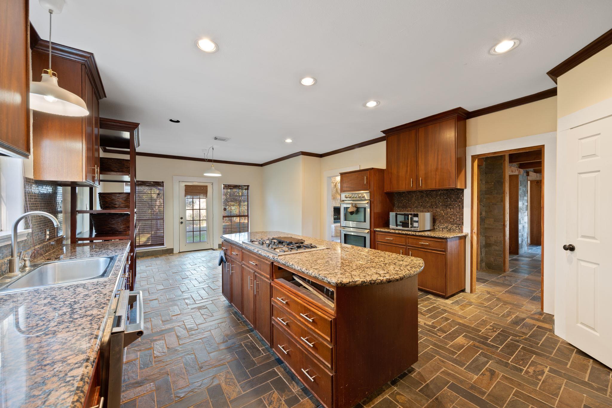 158 Uriah Dr, Elgin, TX 78621