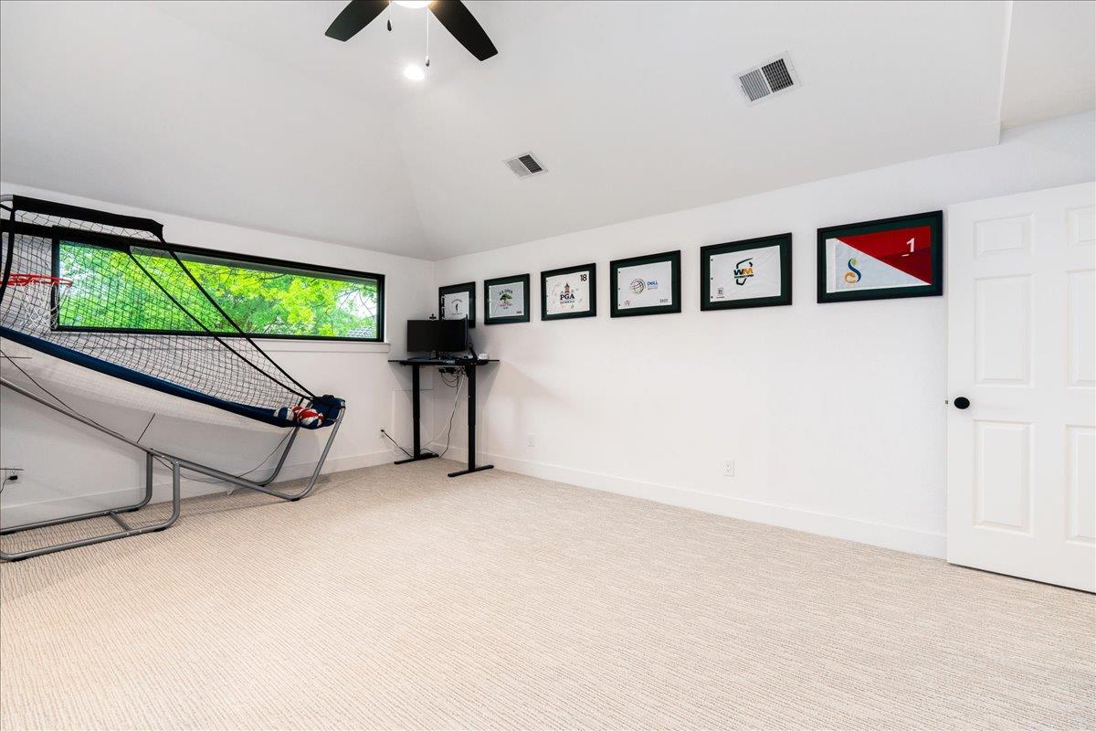 28 Lost Meadow Trl, The Hills, TX 78738