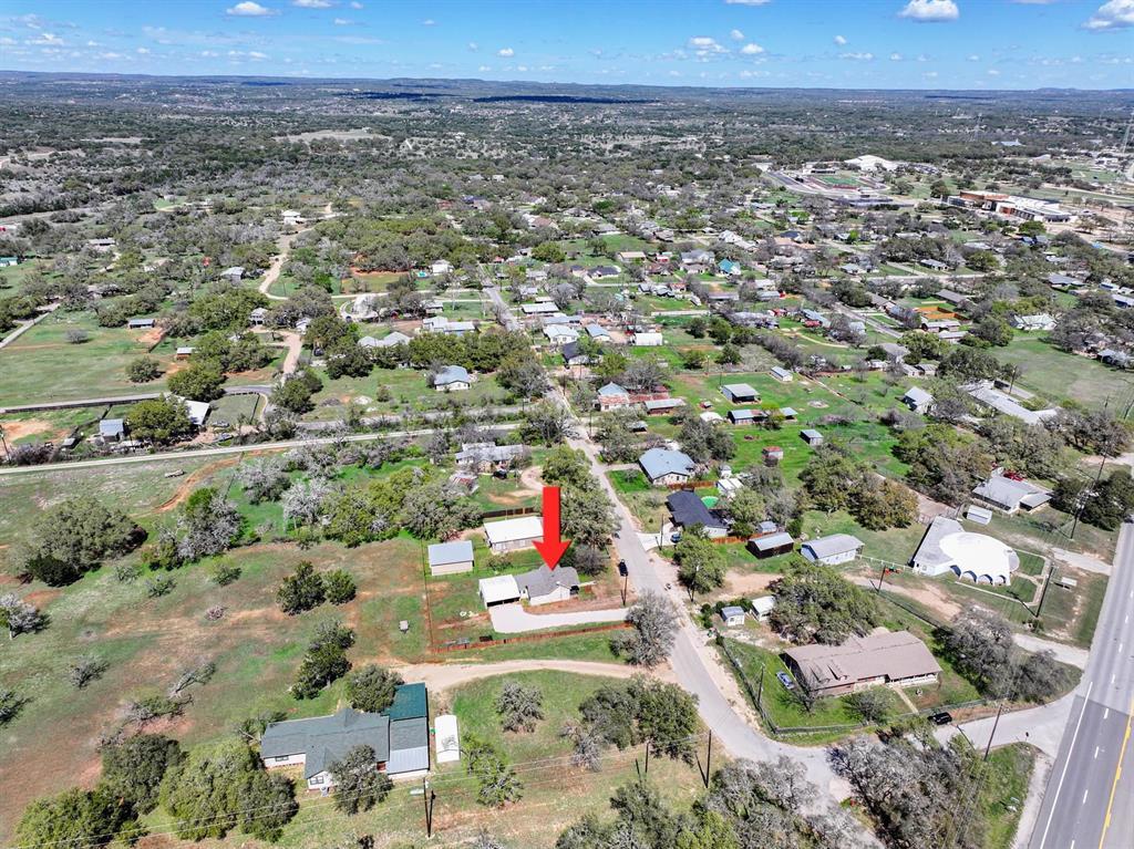 103 N Avenue Q Ave, Johnson City, TX 78636