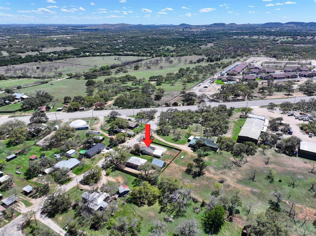 103 N Avenue Q Ave, Johnson City, TX 78636