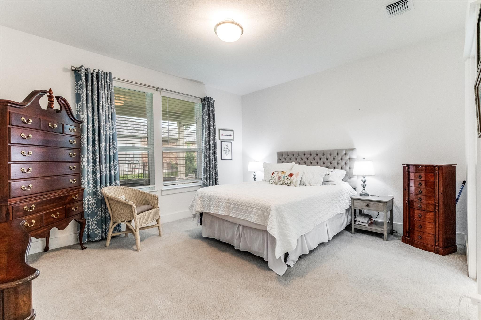 702 Saratoga Ln, Georgetown, TX 78633