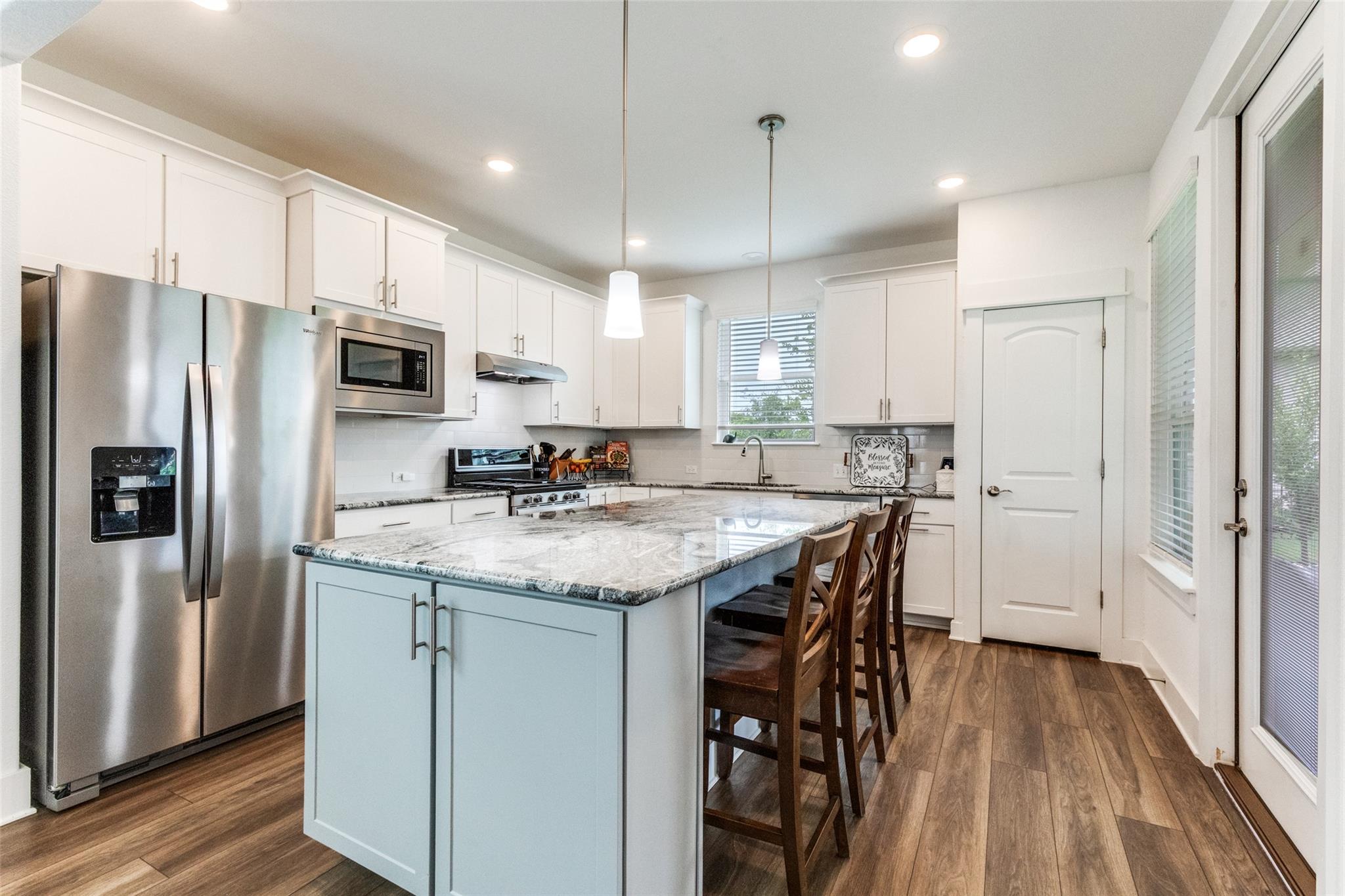 702 Saratoga Ln, Georgetown, TX 78633