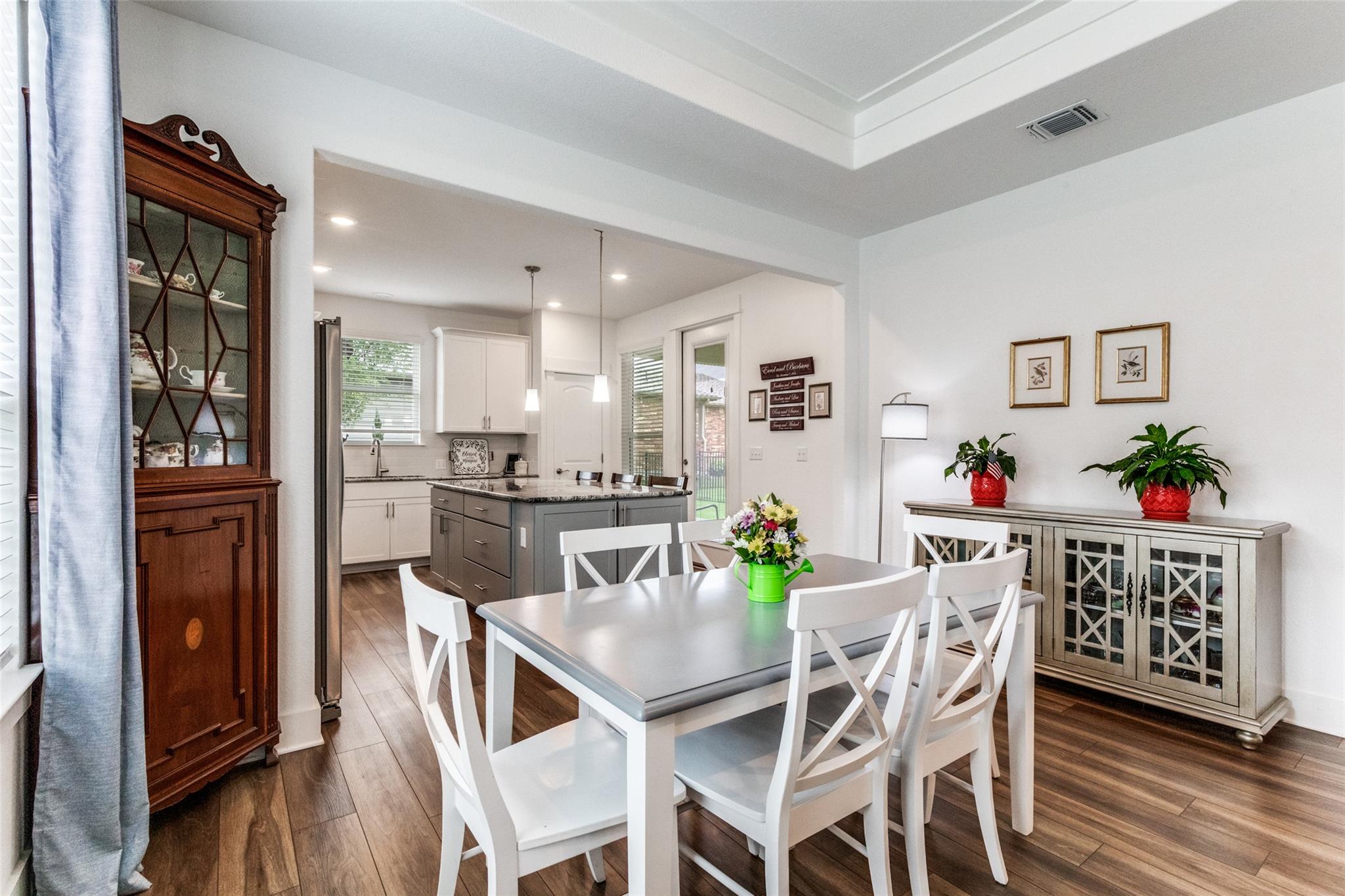 702 Saratoga Ln, Georgetown, TX 78633