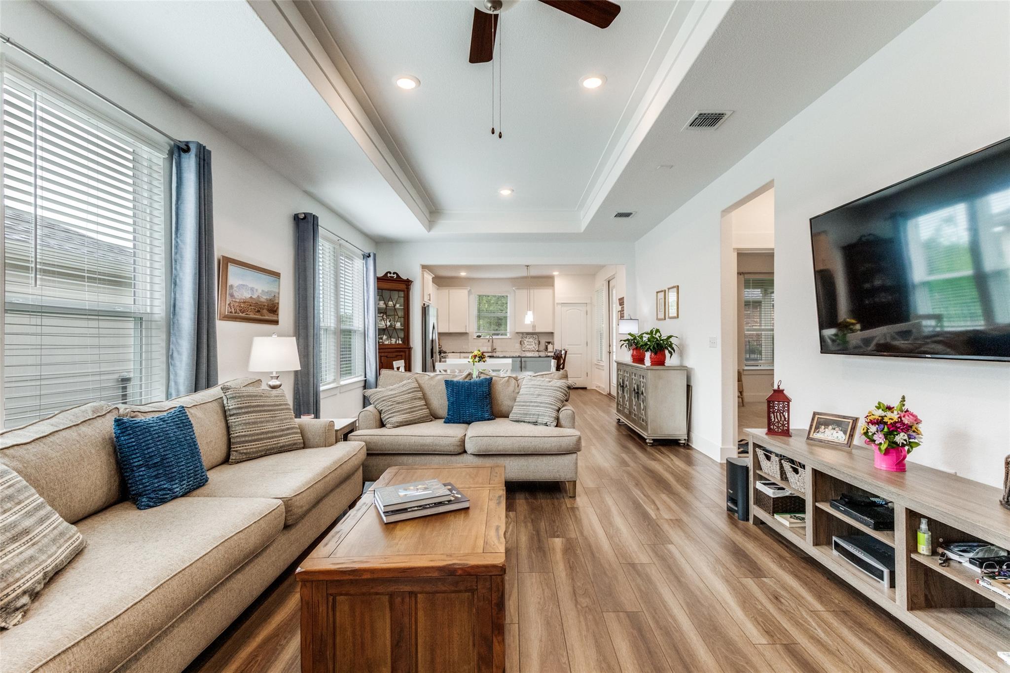 702 Saratoga Ln, Georgetown, TX 78633
