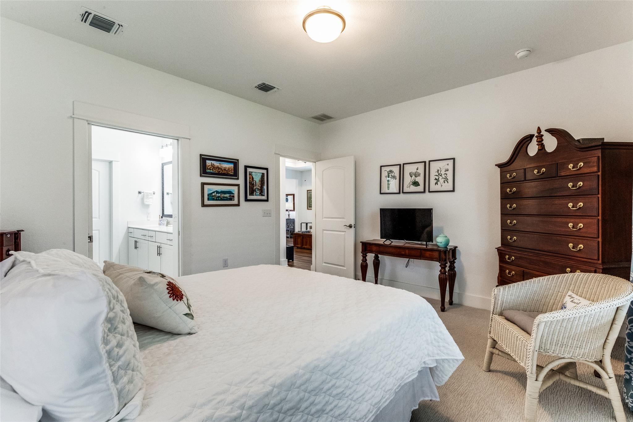 702 Saratoga Ln, Georgetown, TX 78633