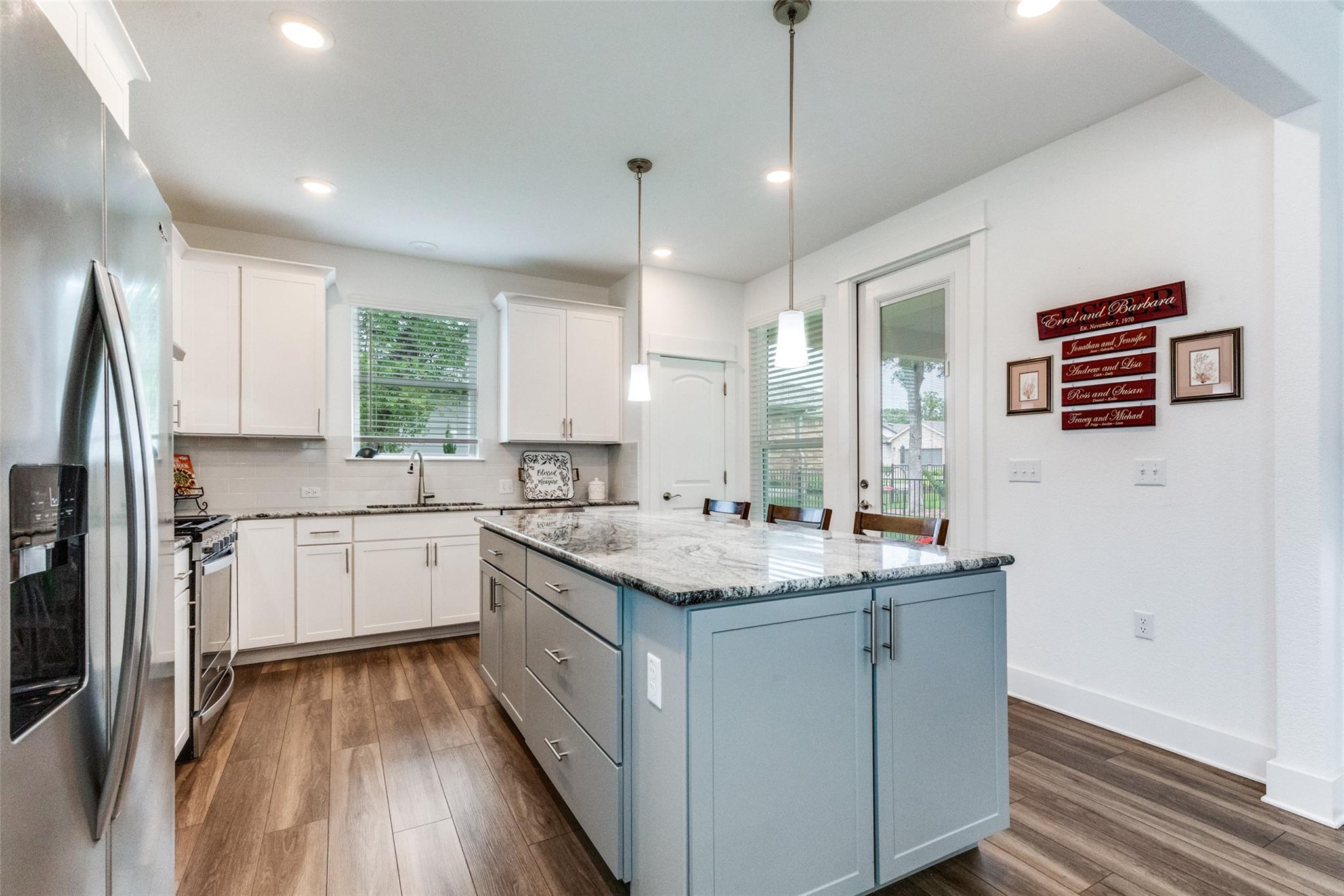 702 Saratoga Ln, Georgetown, TX 78633