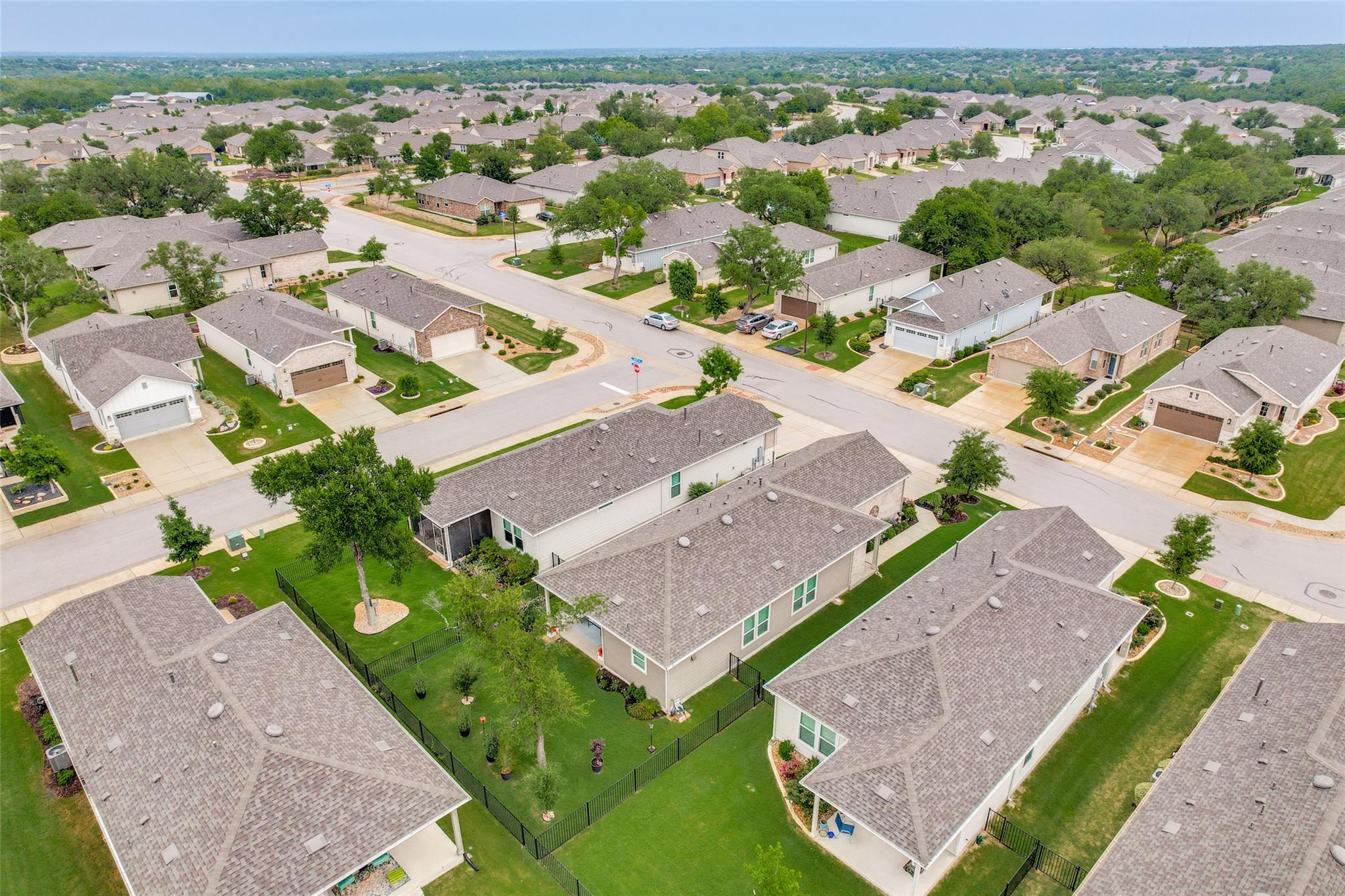 702 Saratoga Ln, Georgetown, TX 78633