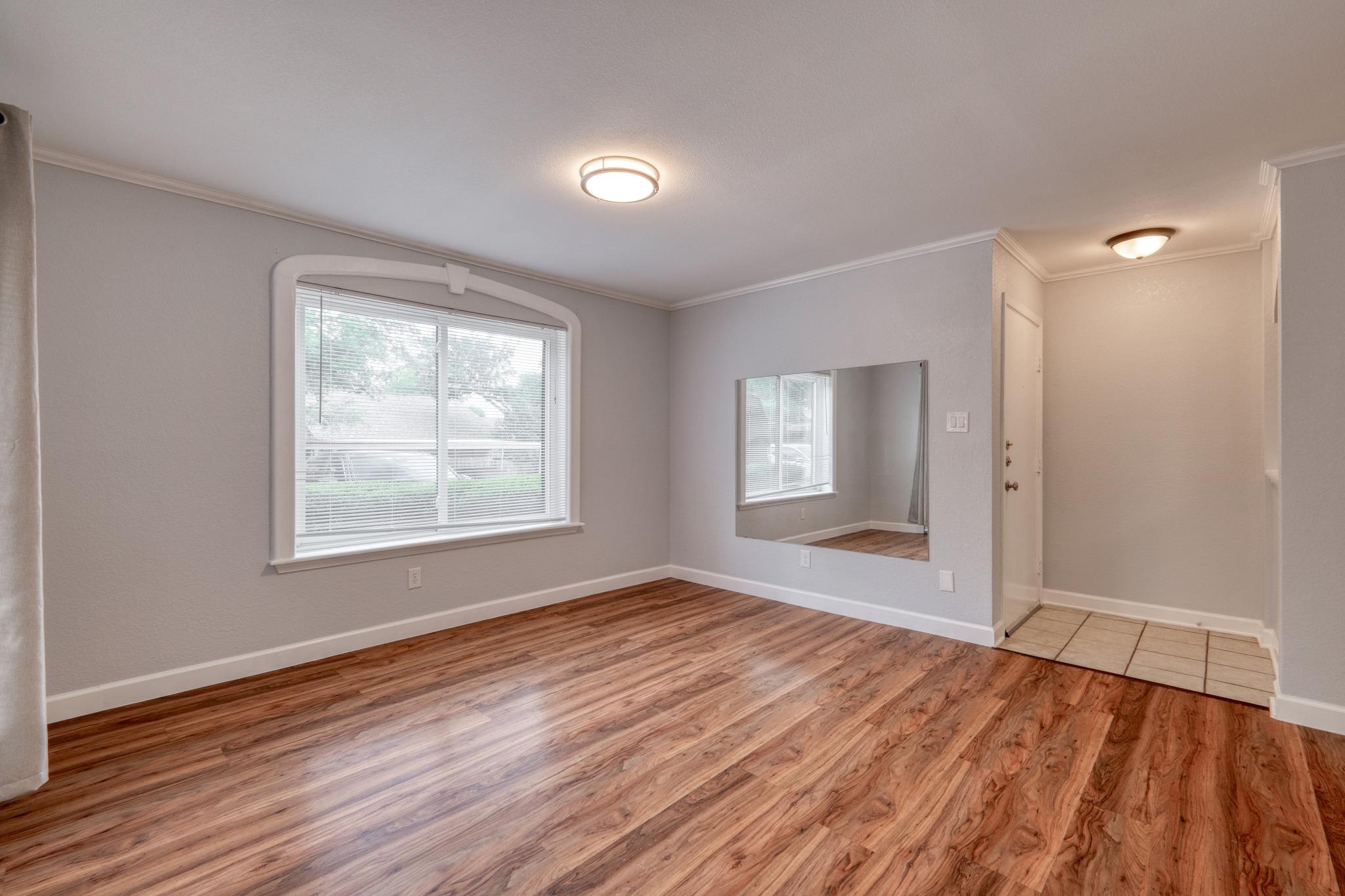 8210 Bent Tree Rd # 153, Austin, TX 78759