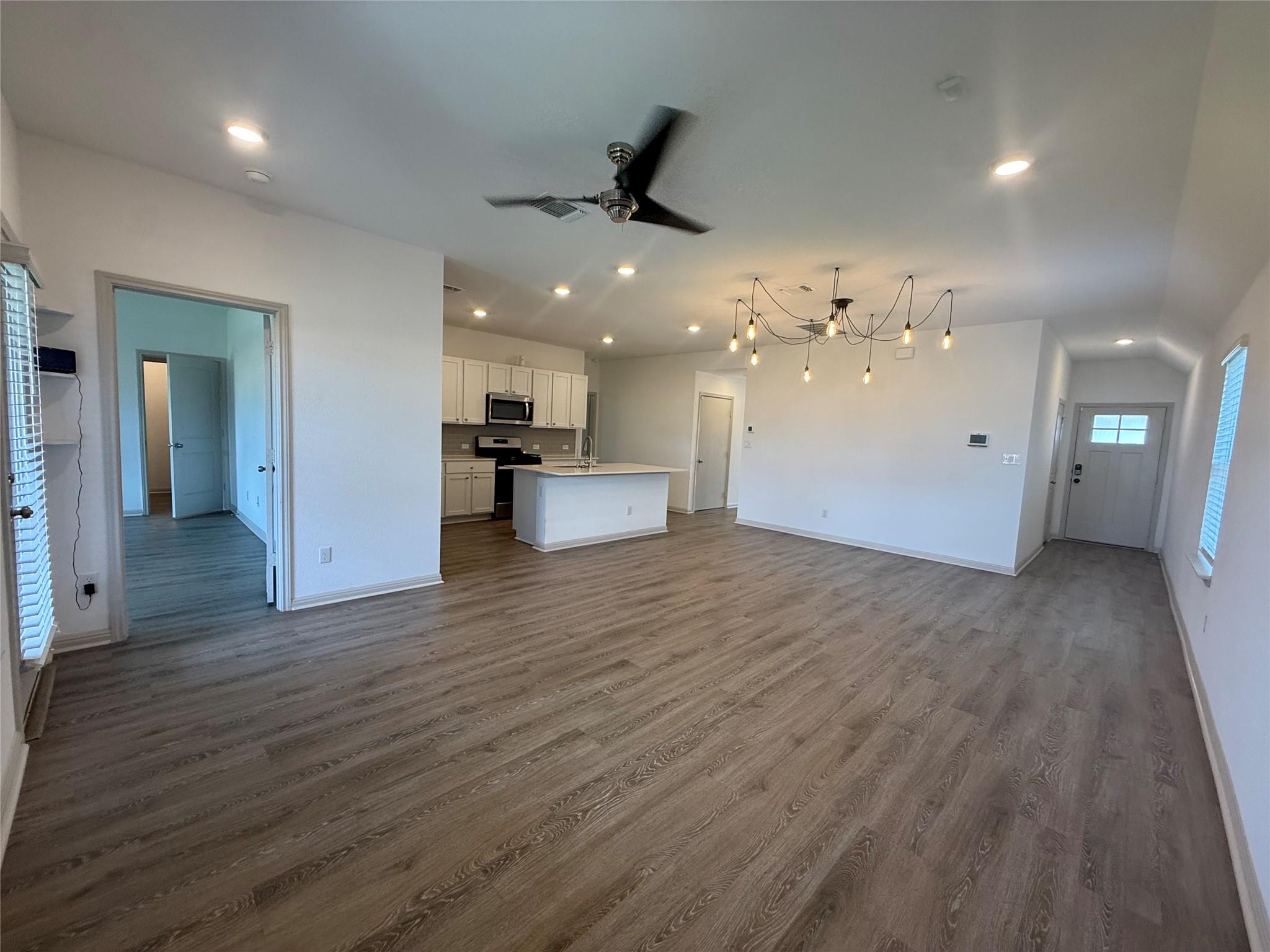 235 Sweetwater Creek Ln, Hutto, TX 78634