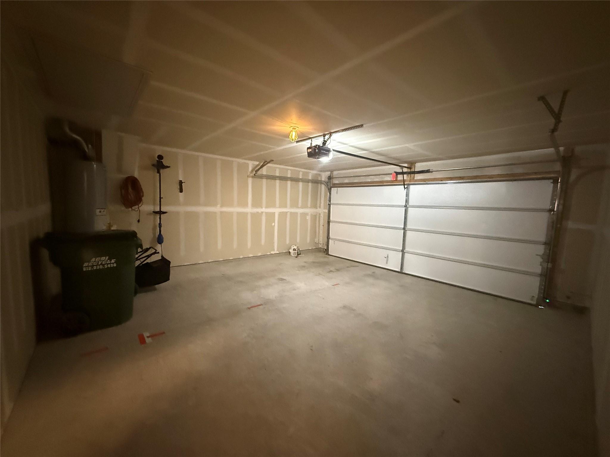 235 Sweetwater Creek Ln, Hutto, TX 78634